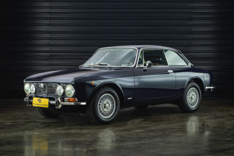 1974 Alfa Romeo GTV 2000 a venda the garage