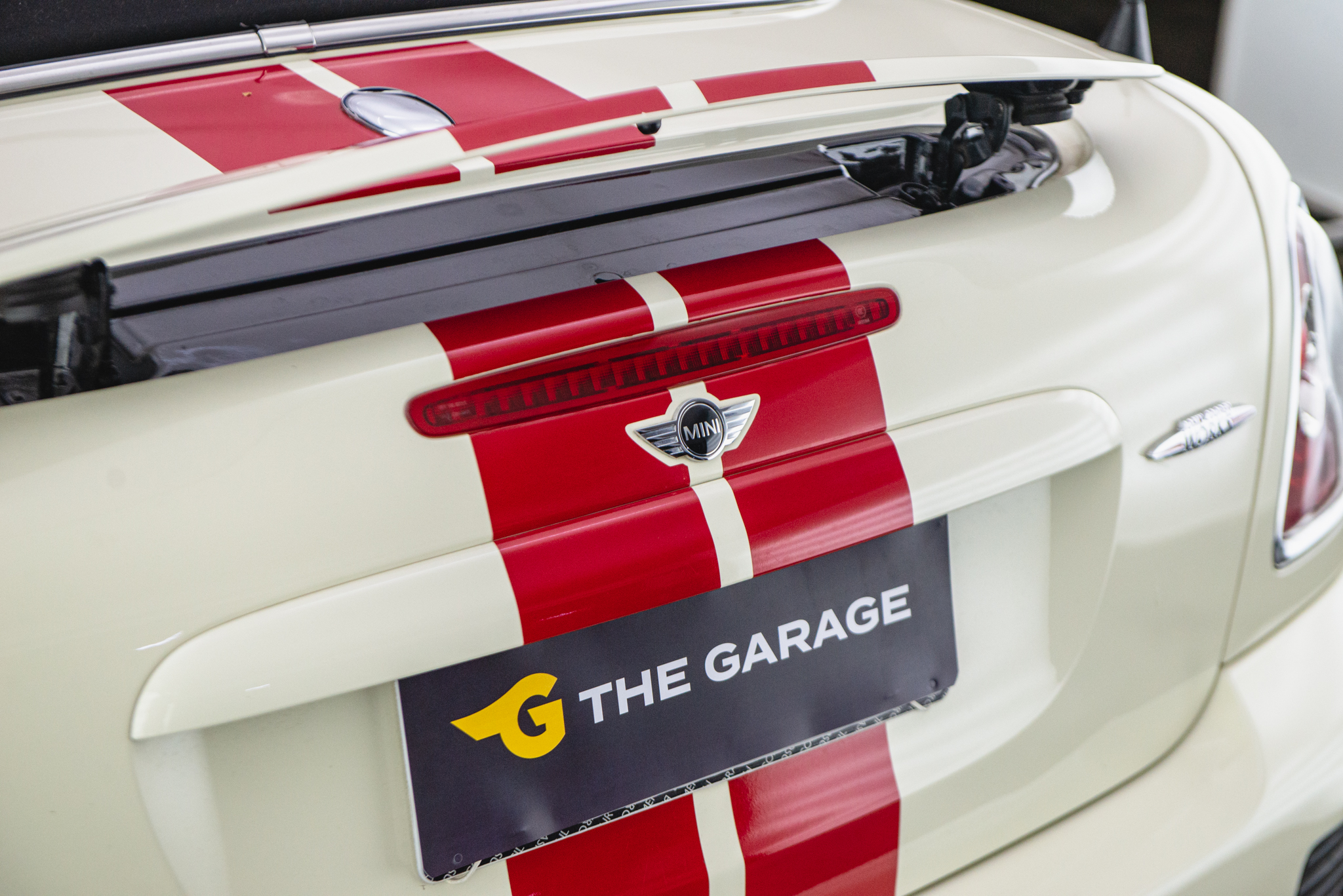 2012 mini cooper S roadster- a venda the garage