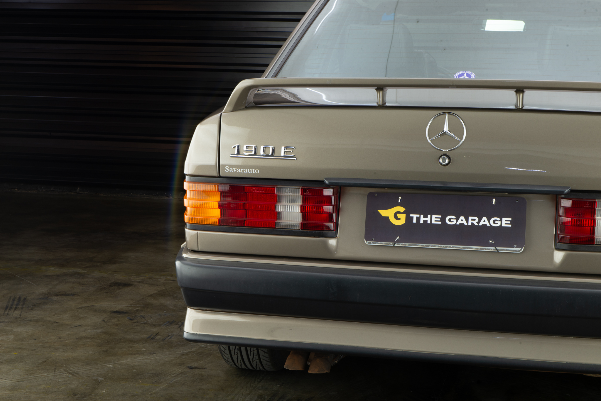 1985 Mercedes Bnez 190e a venda the garage