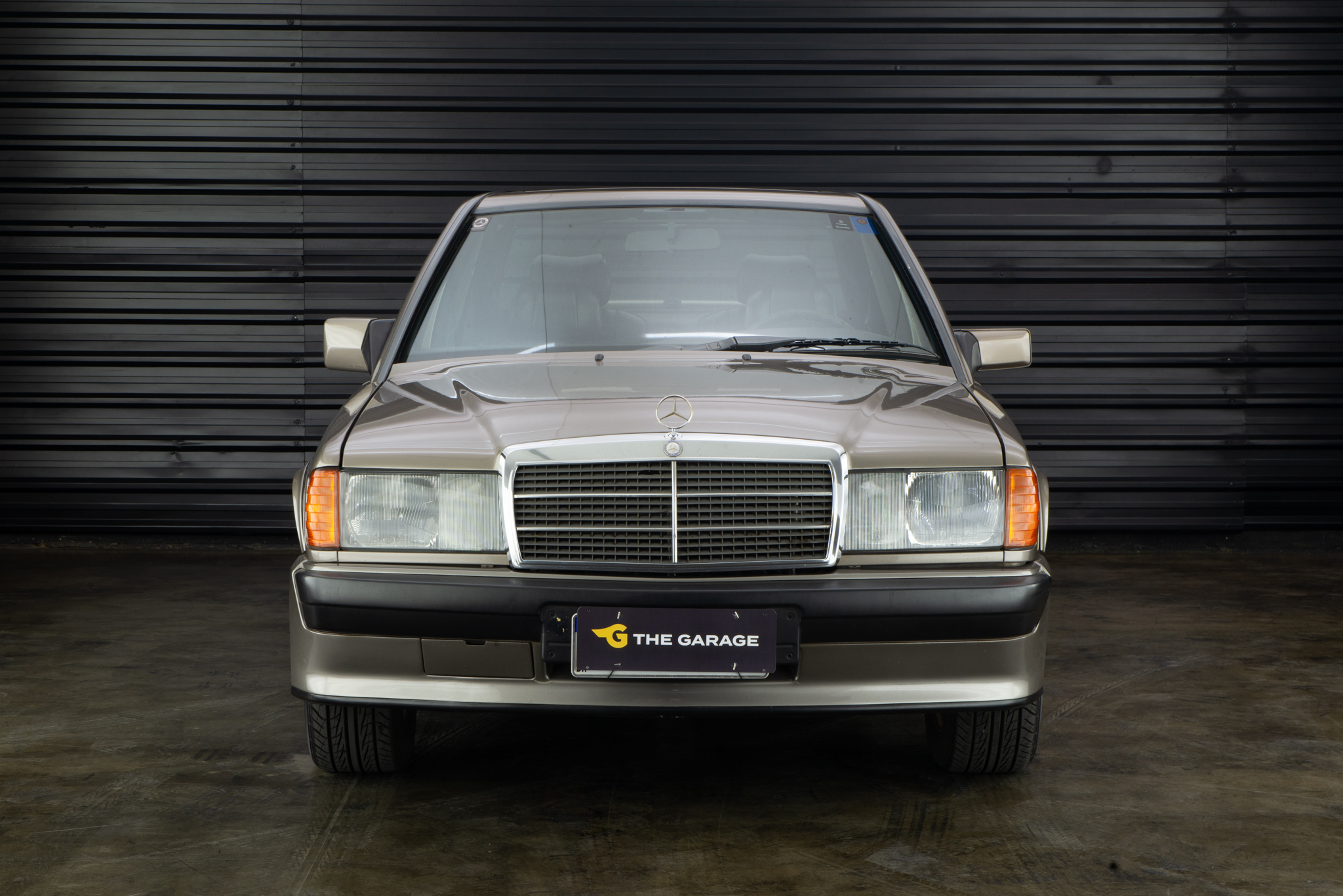 1985 Mercedes Bnez 190e a venda the garage