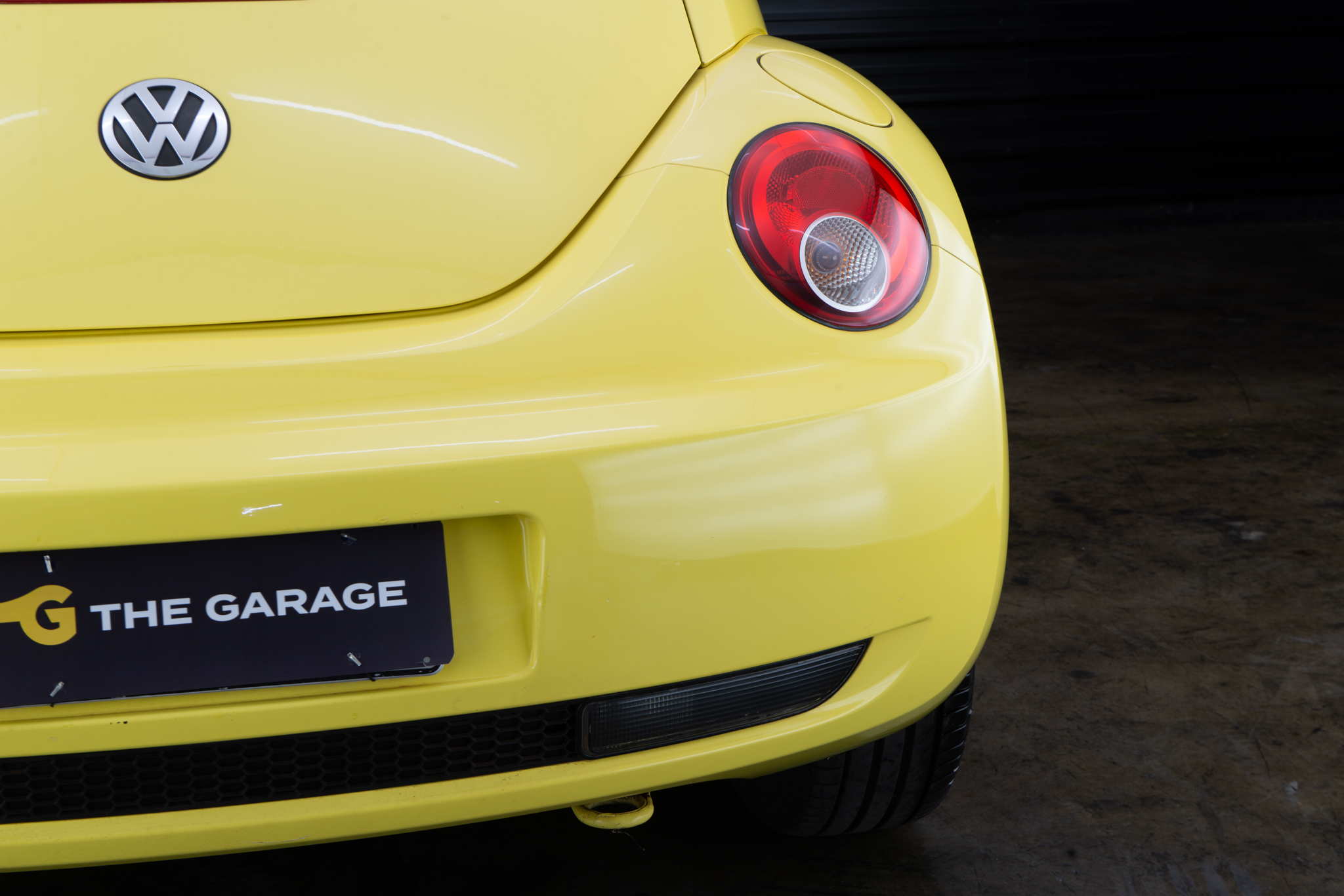 2009 Volkswagen new beetle amarelo a venda the garage