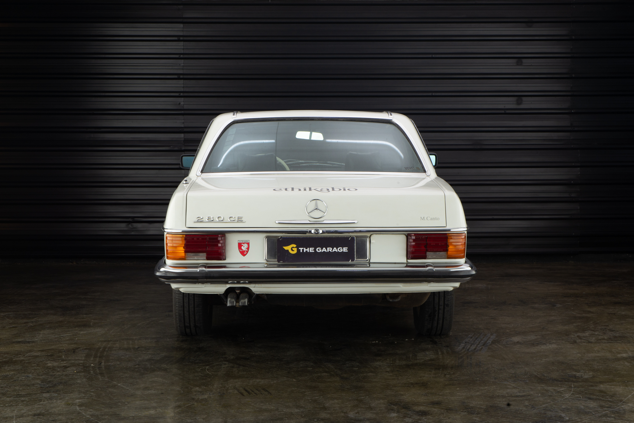 1974 Mercedes Benz 280CE W114 a venda the garage