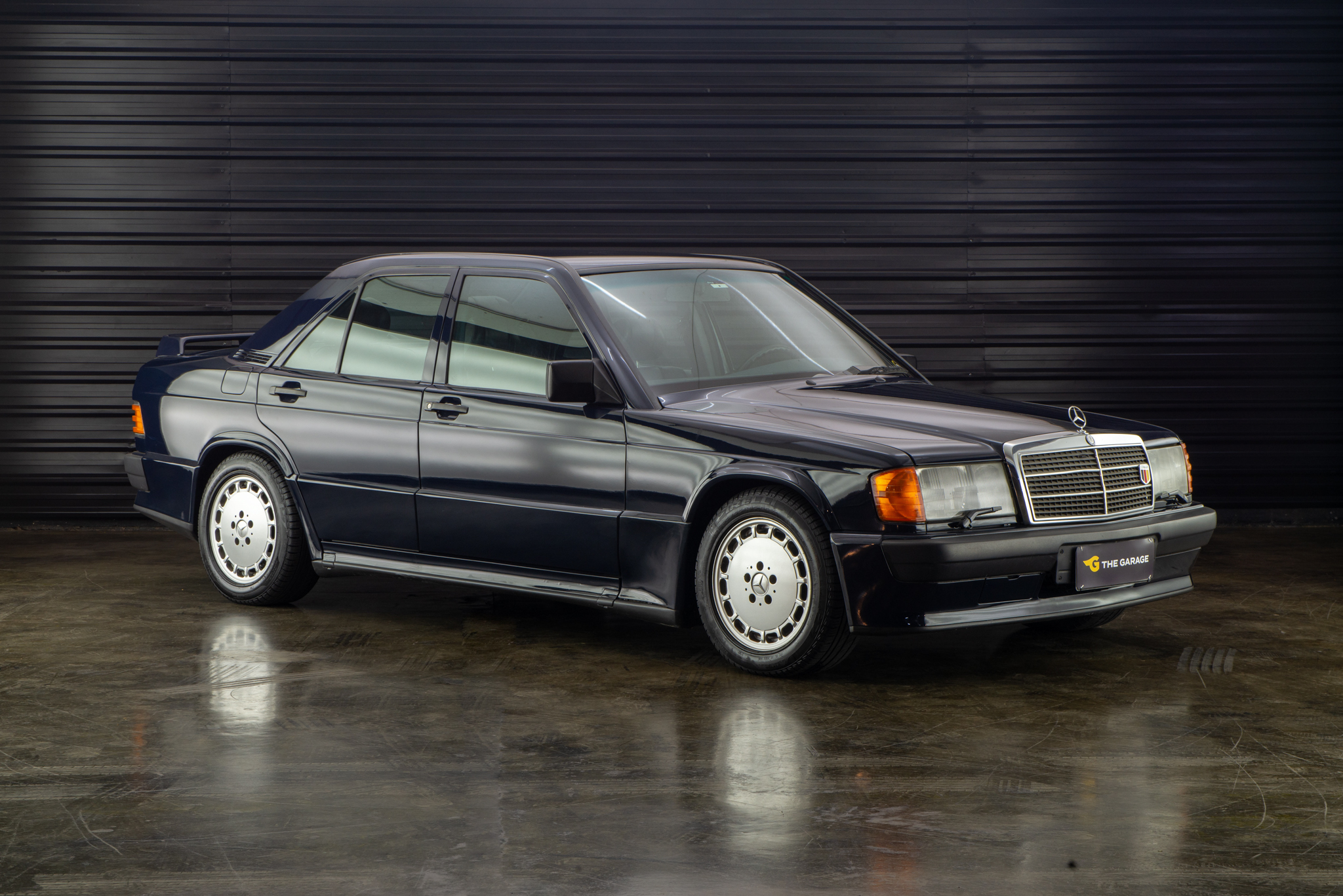 1986 Mercedes 190E 3.0 manual bodykit Cosworth a venda the garage