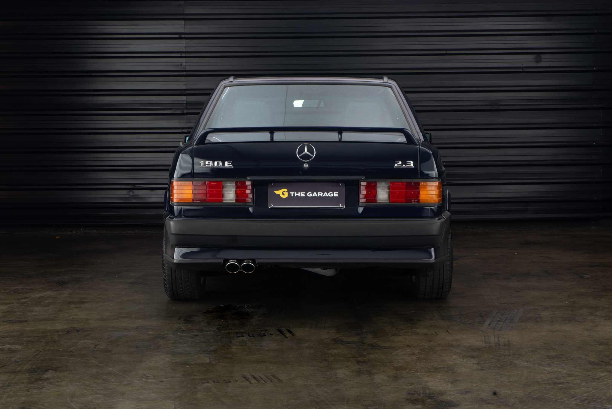 1986 Mercedes 190E 3.0 manual bodykit Cosworth a venda the garage