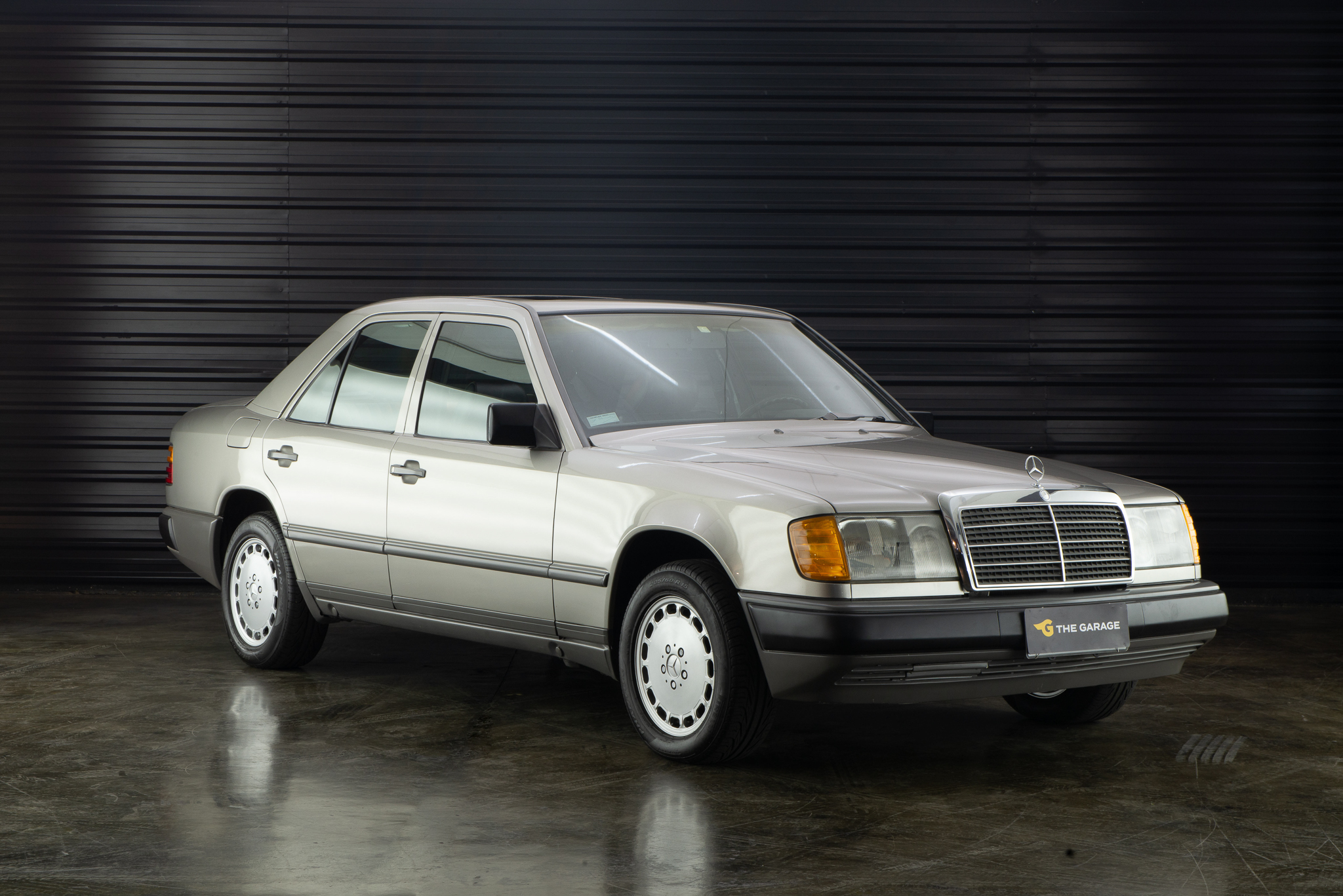 1986 Mercedes-Benz - 300E - W124 a venda the garage