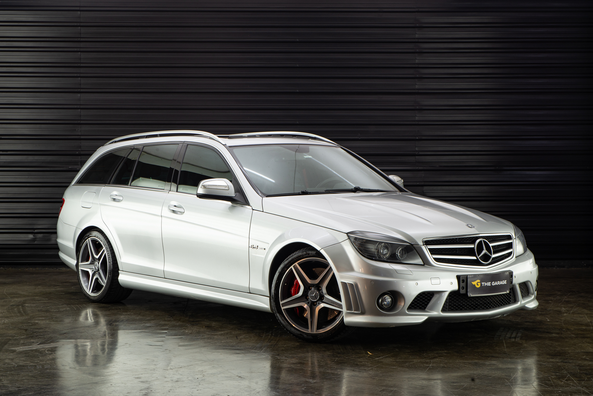 2009 Mercedes Benz AMG C63 touring a venda for sale the garage