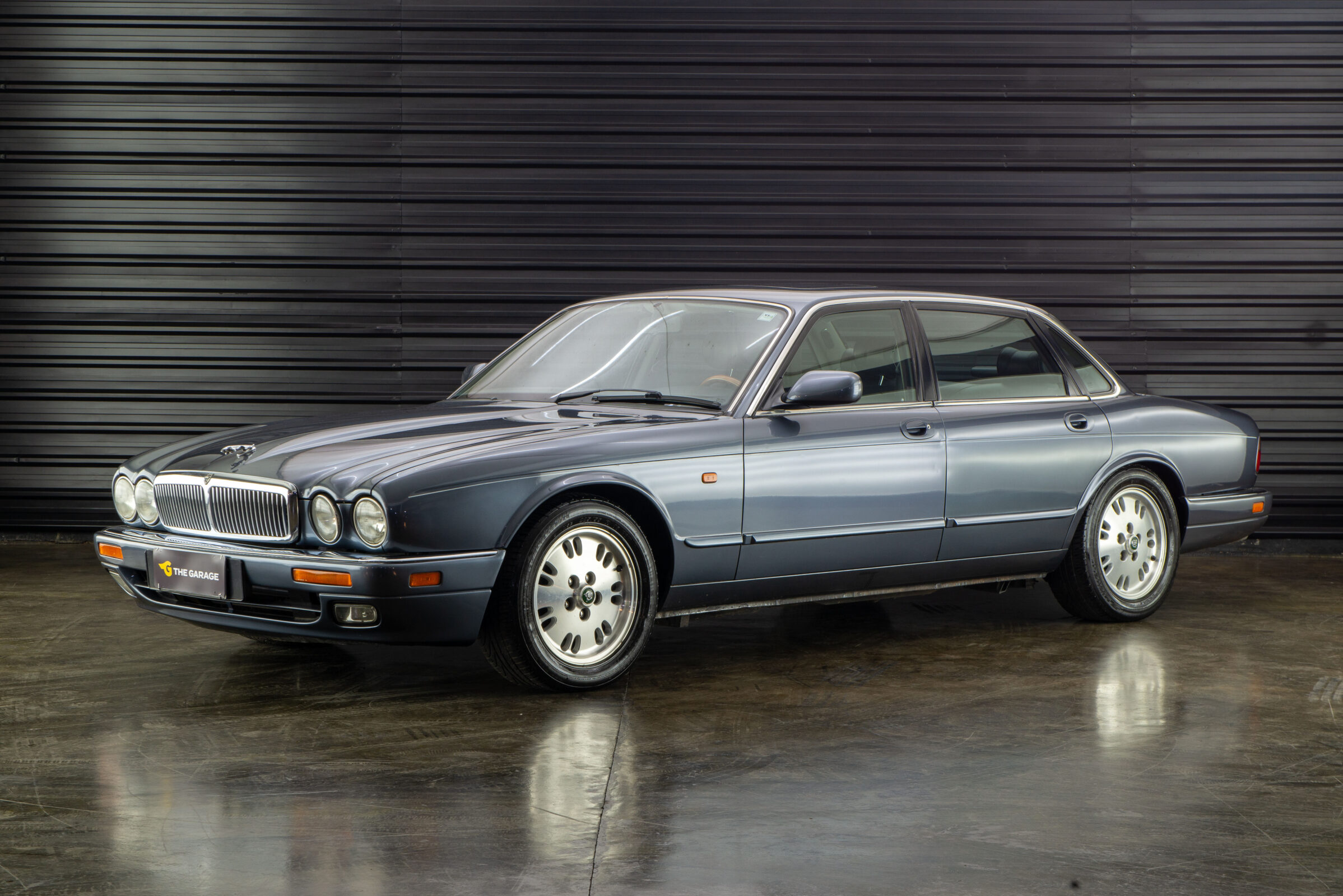 1995 Jaguar xj 6 a venda for sale the garage