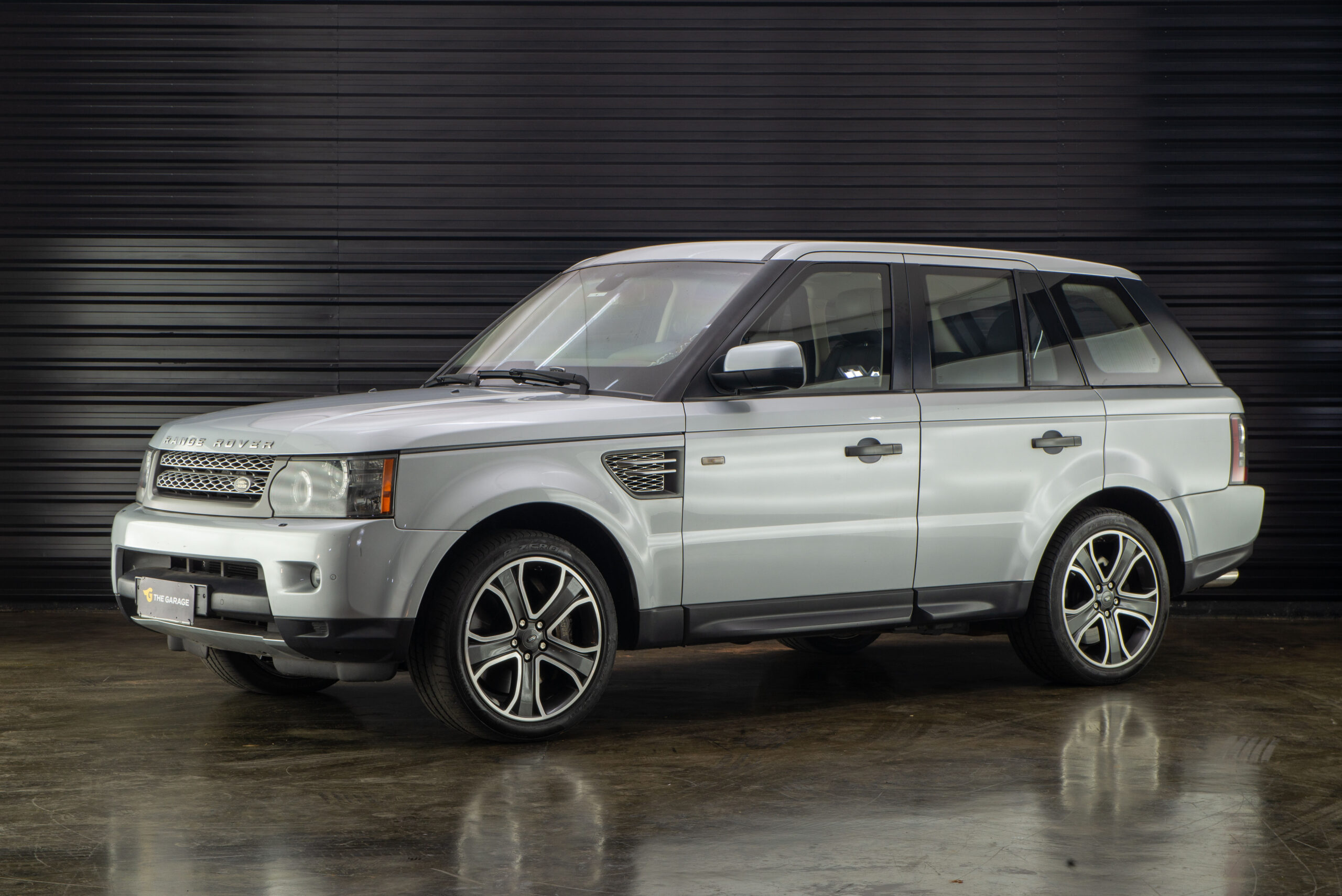 2011 Range Rover sport 5.0 ohc sgdi a venda carros premium
