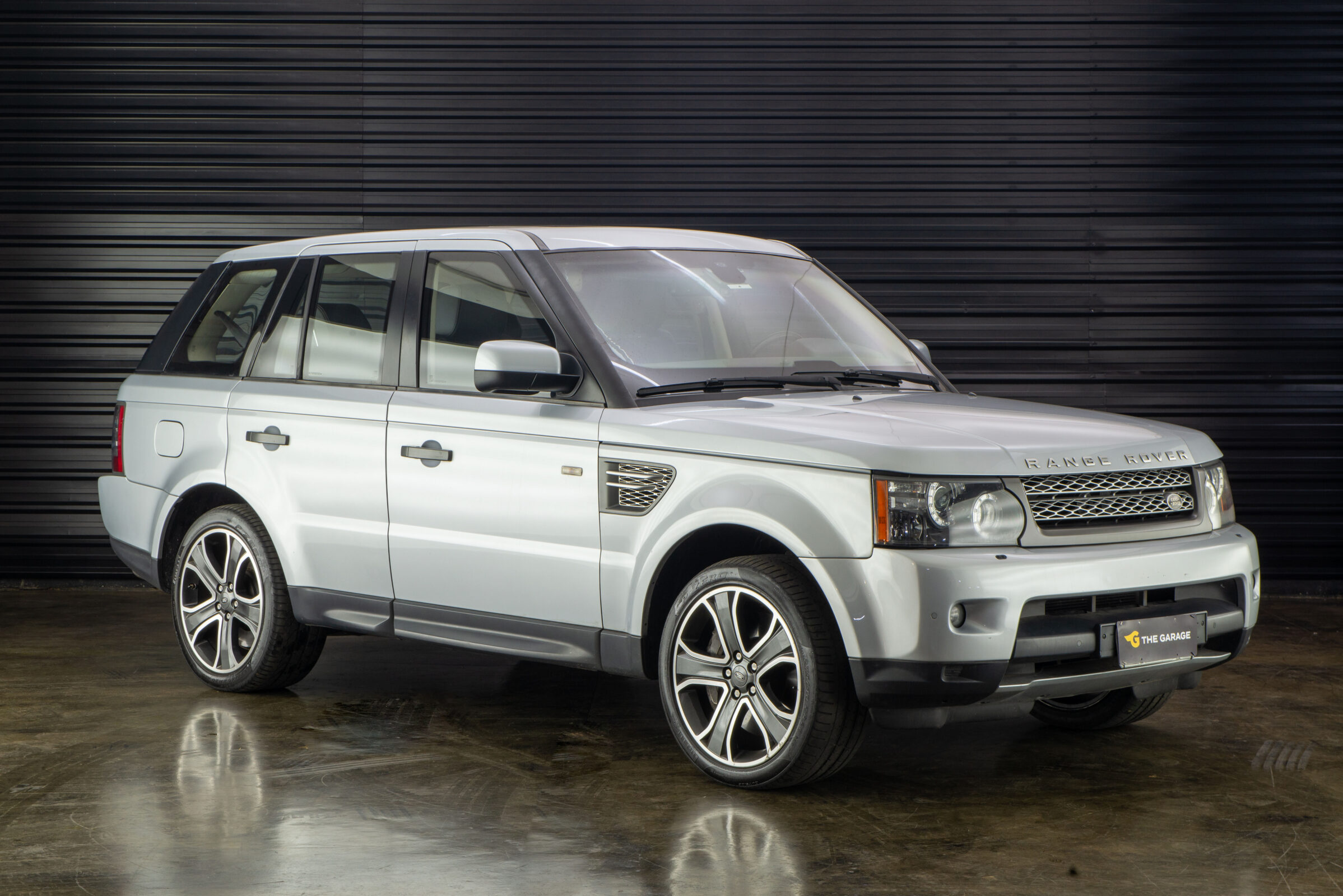 2011 Range Rover sport 5.0 ohc sgdi a venda carros premium