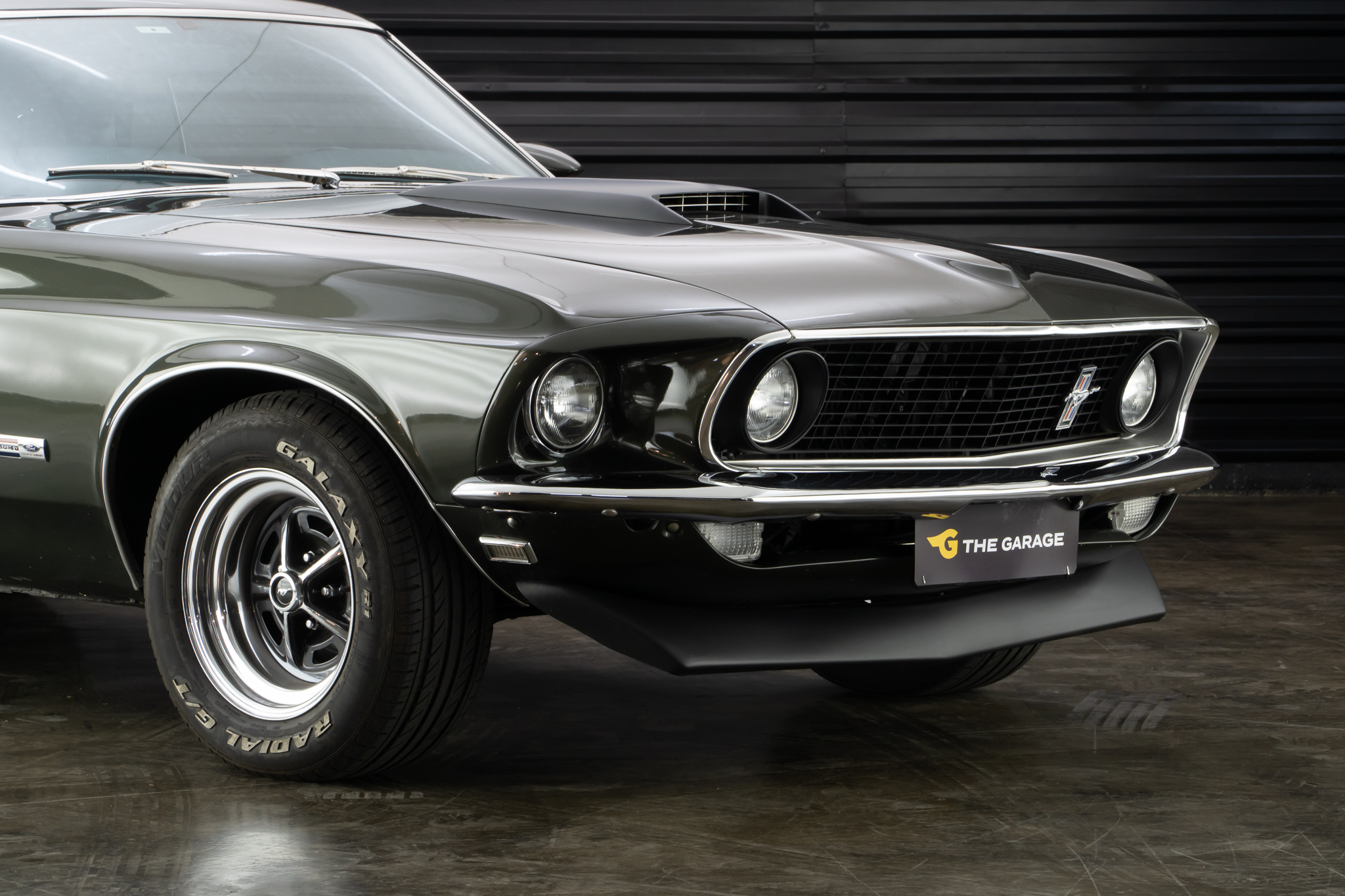 1969 Ford Mustang Fastback verde a venda the garage