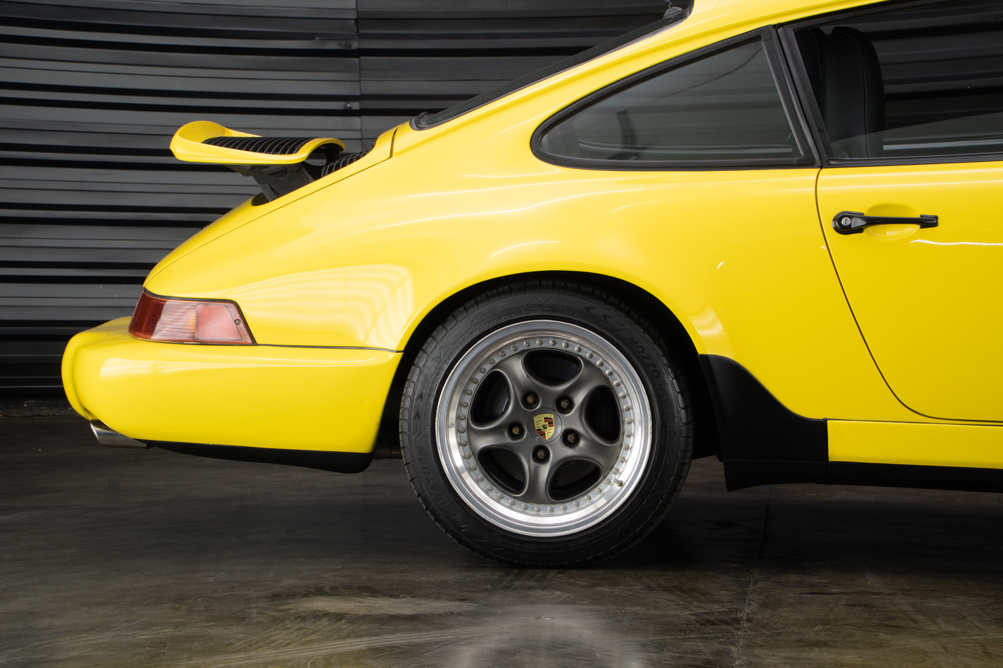 1974 Porsche 911 coupe a venda the garage