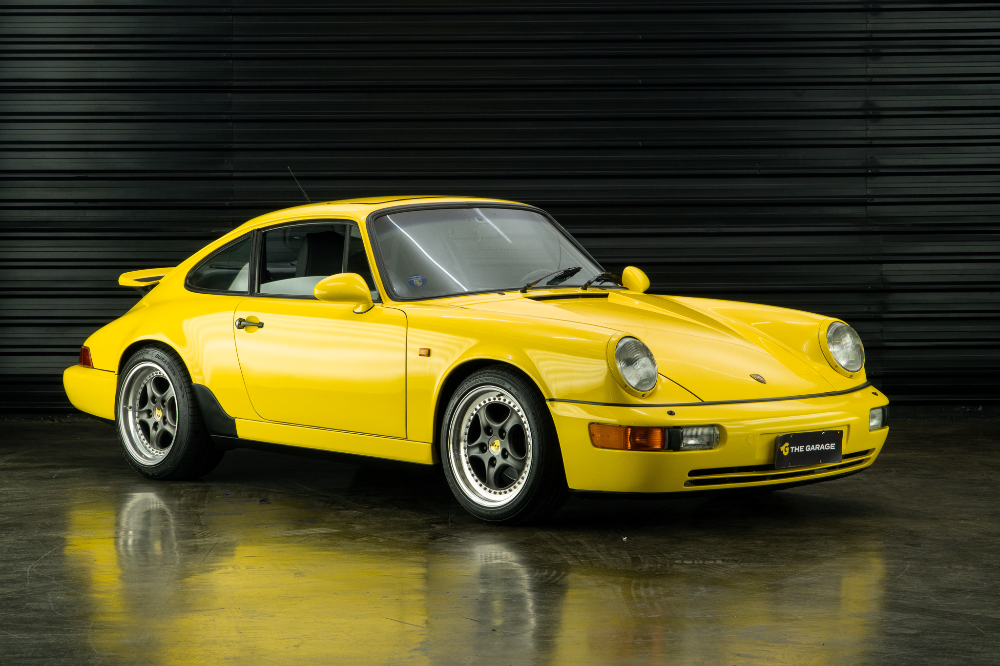 1974 Porsche 911 coupe a venda the garage