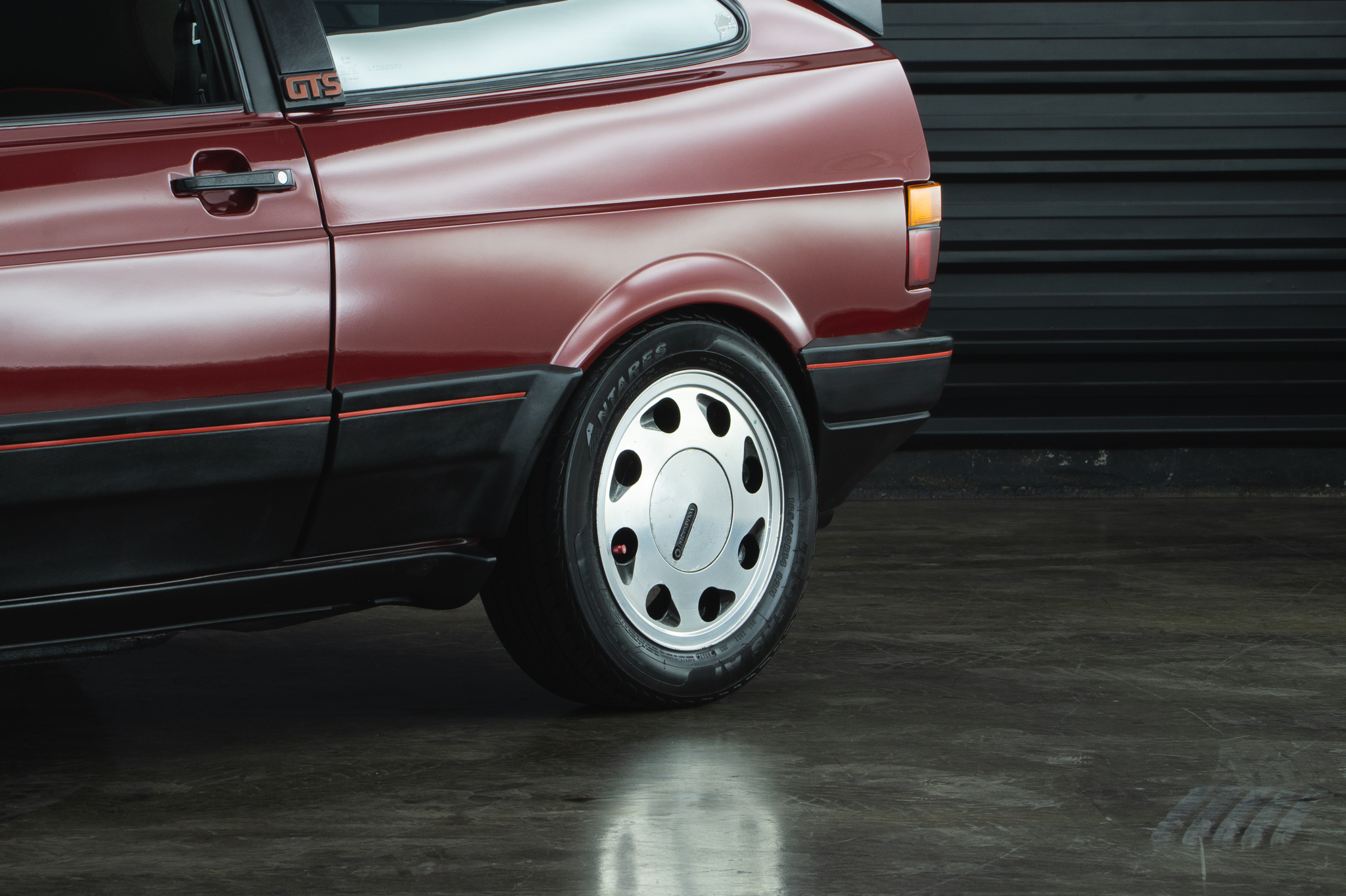 1990 Volkswagen Gol GTS 1.8s a venda the garage