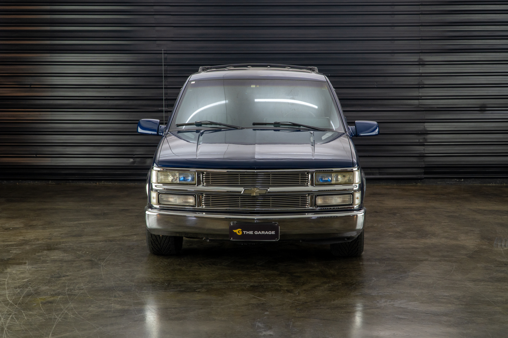 1993 Chevrolet suburban a venda the garage