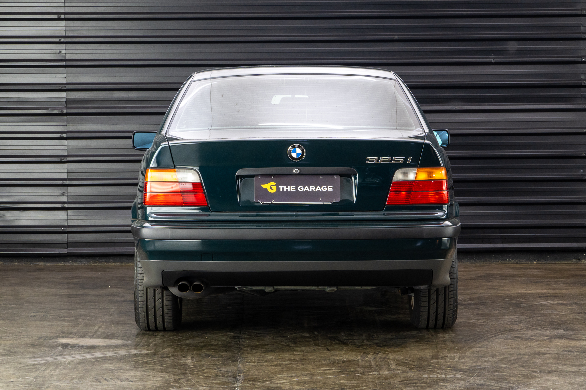 1994 BMW 325i a venda the garage