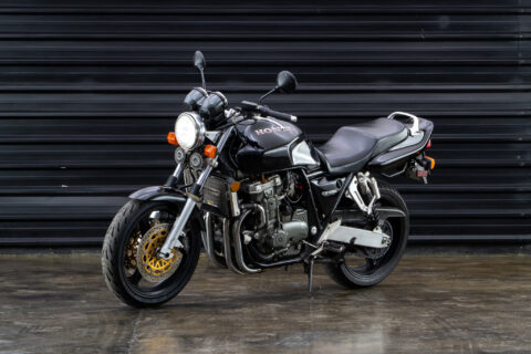 1994 Honda CB1000 Bigboy a venda the garage