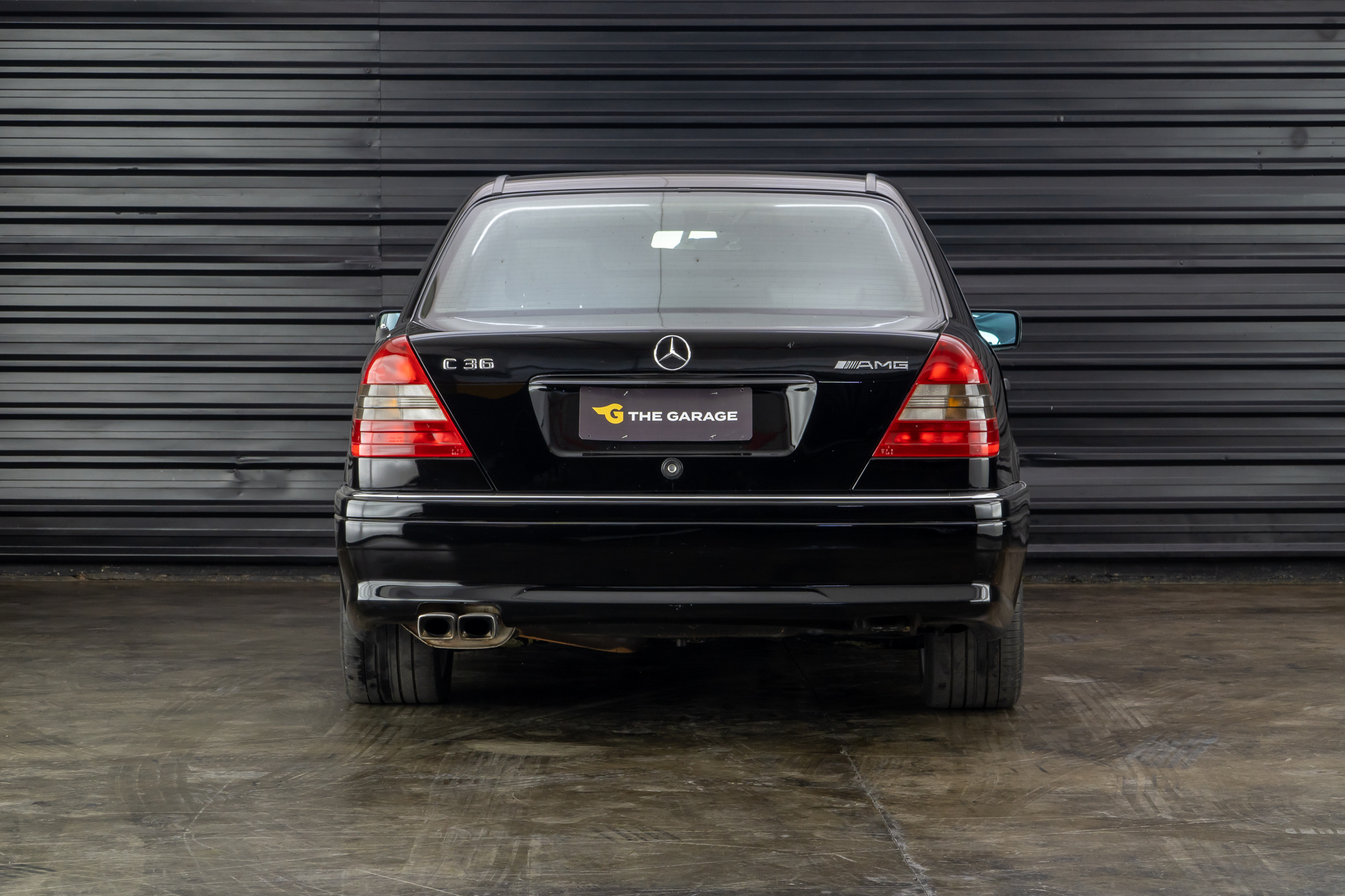 1995 Mercedes Benz c36 AMG a venda the garage