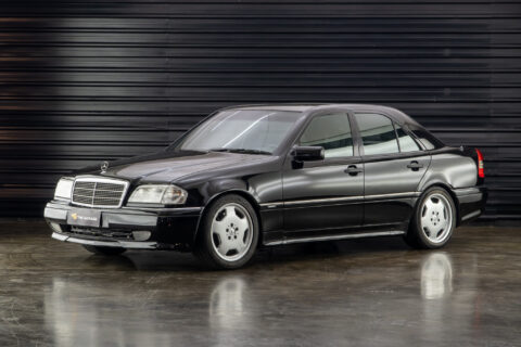 1995 Mercedes Benz c36 AMG a venda the garage