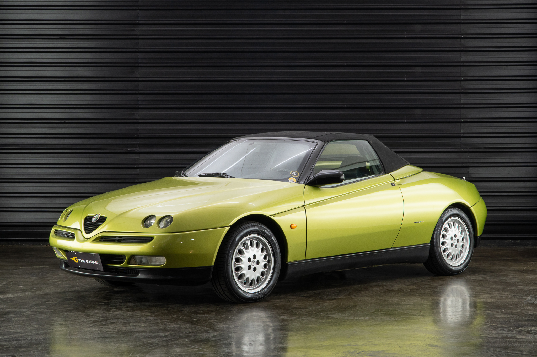 1996 Alfa Romeo 916 Spider a venda the garage