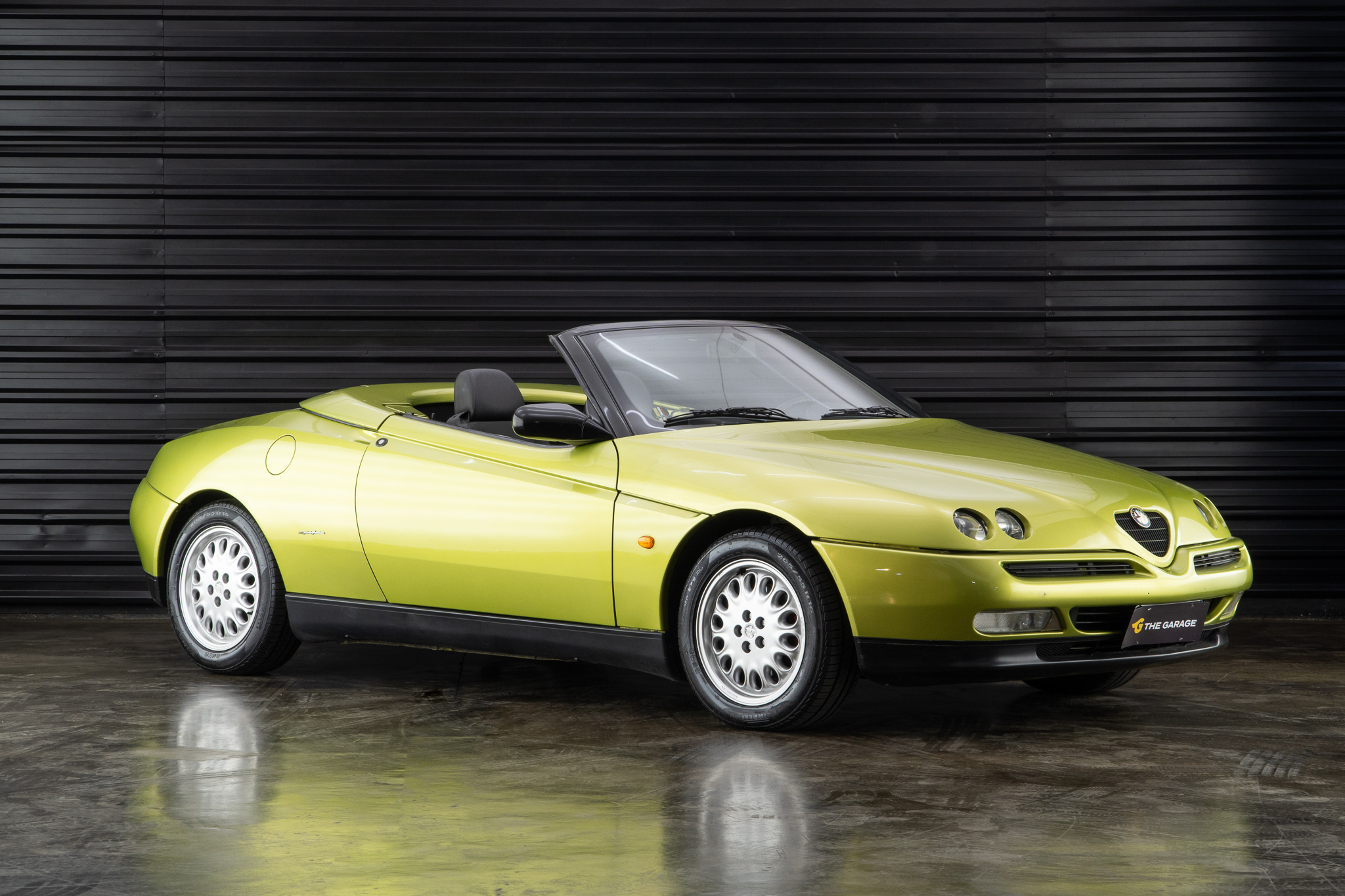 1996 Alfa Romeo 916 Spider a venda the garage