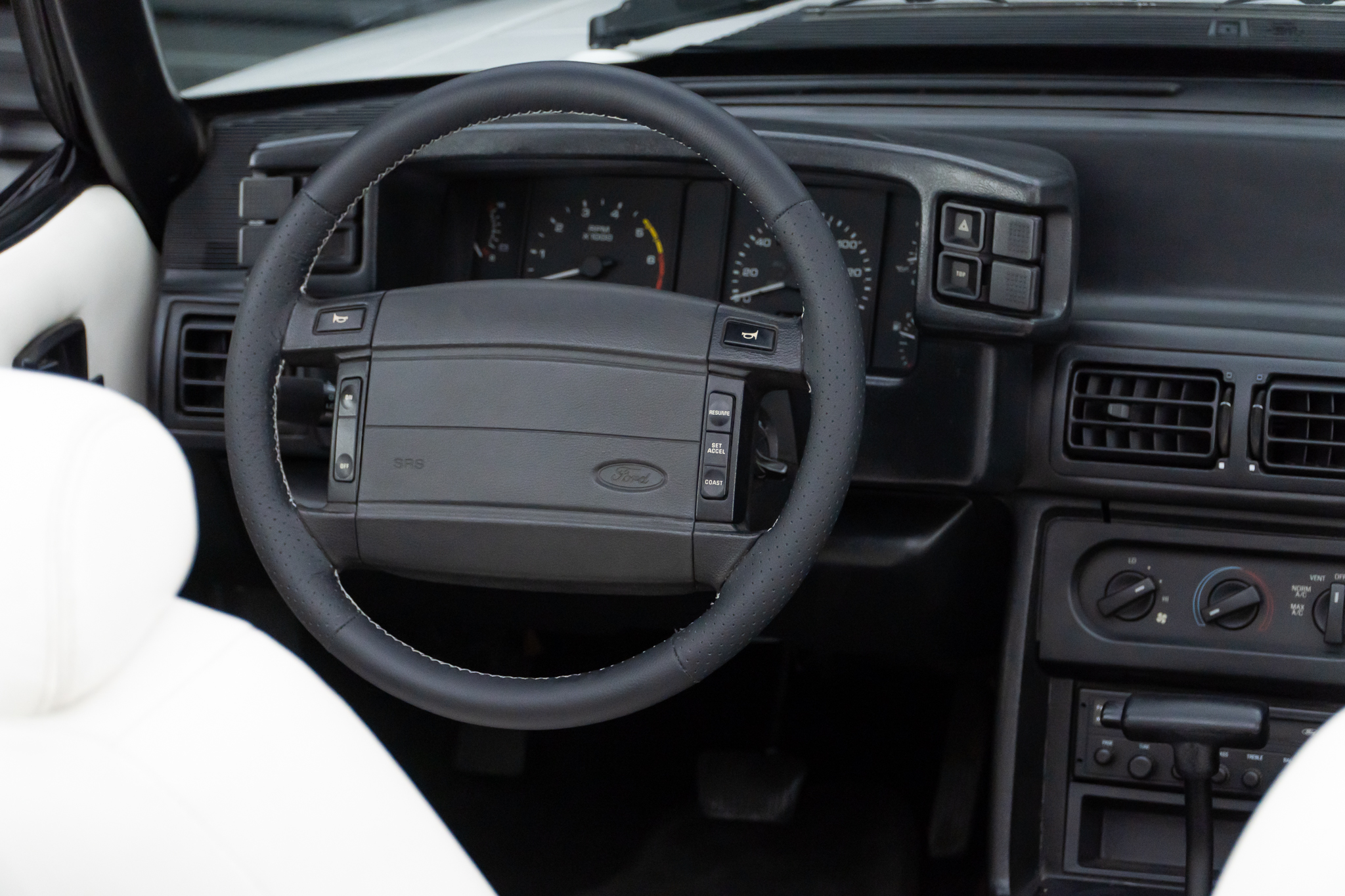 1991 Ford Mustang GT 5.0 conversível a venda the garage