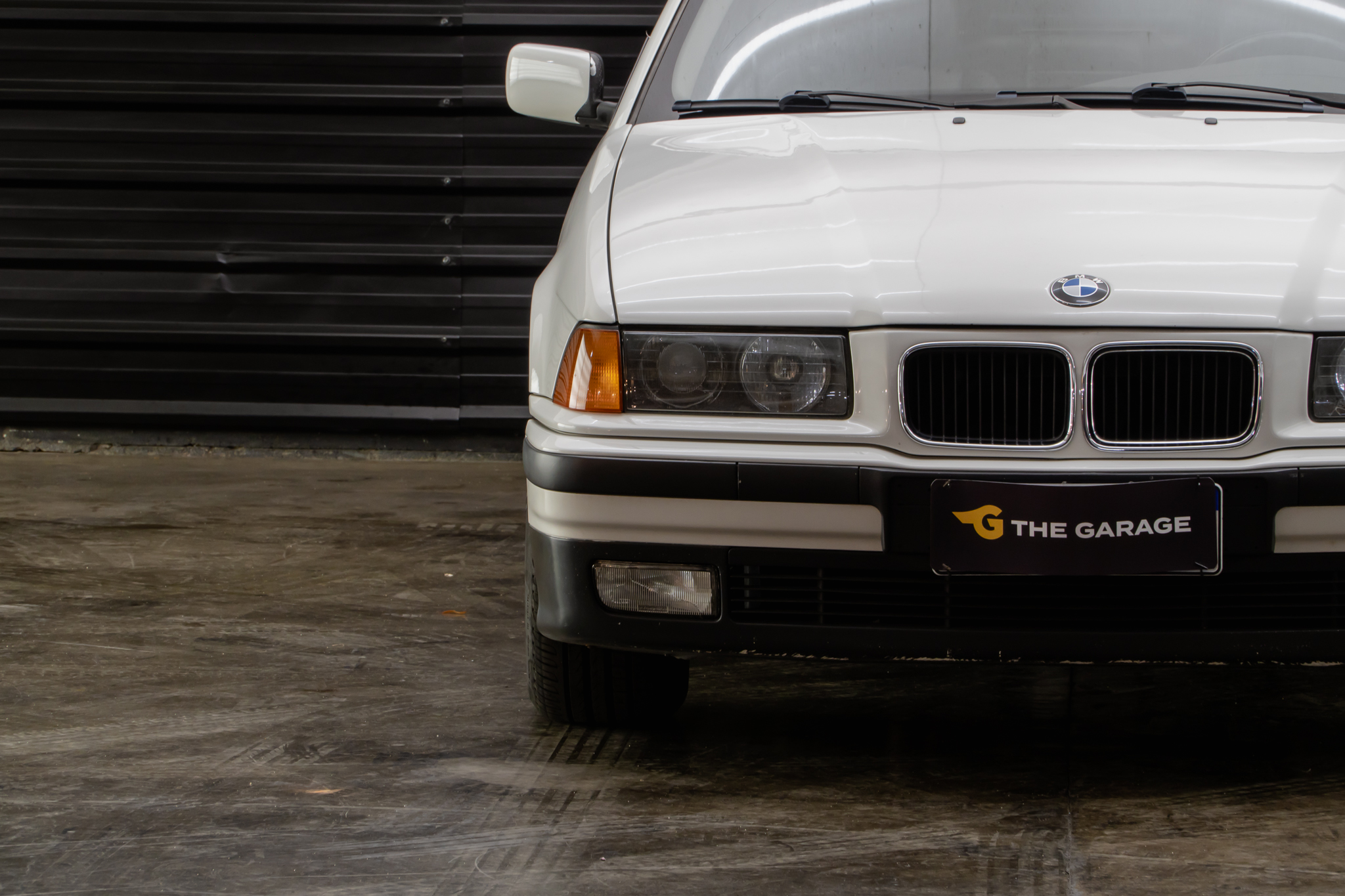 1994 BMW 325i a venda the garage