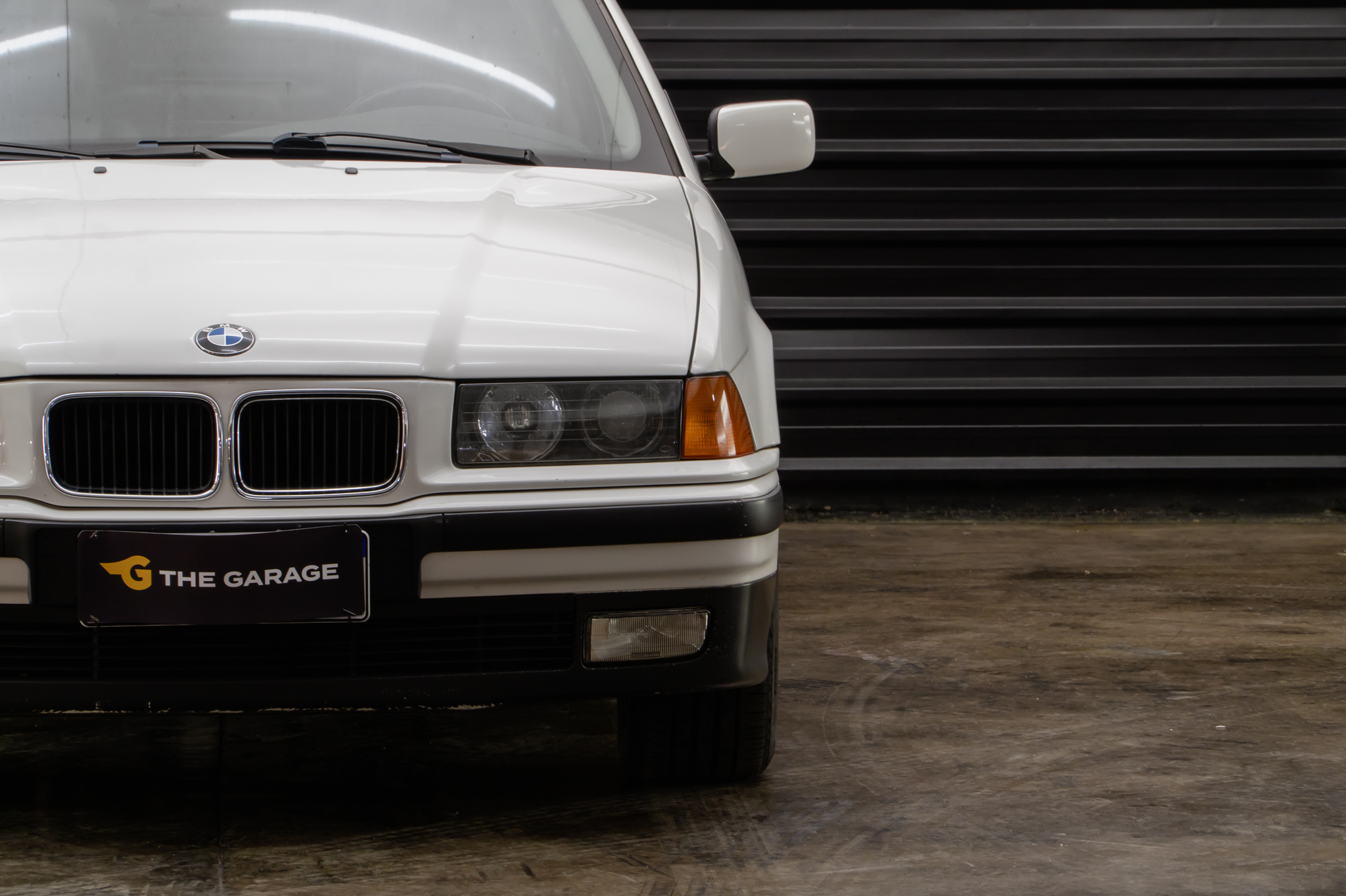 1994 BMW 325i a venda the garage