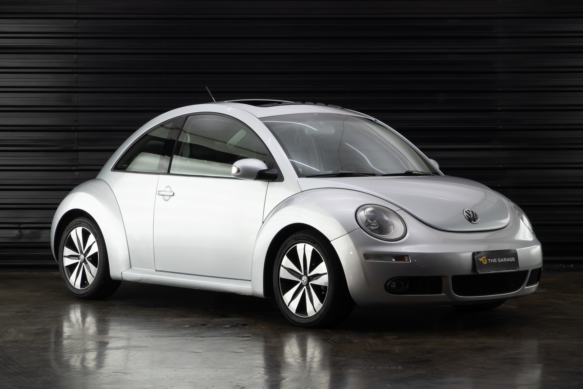 2010 VW New beetle a venda the garage