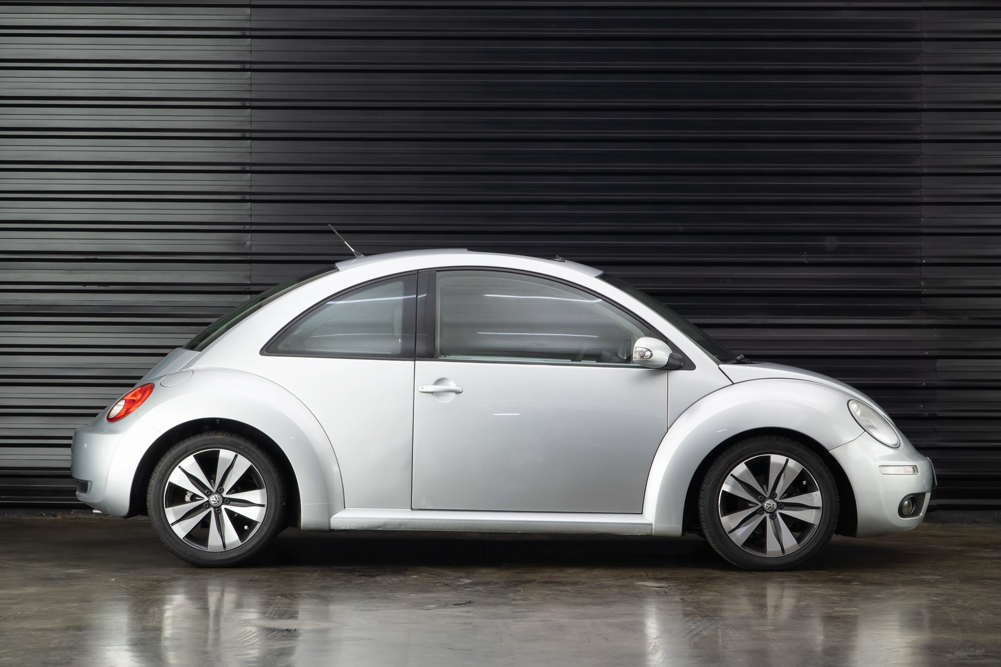 2010 VW New beetle a venda the garage