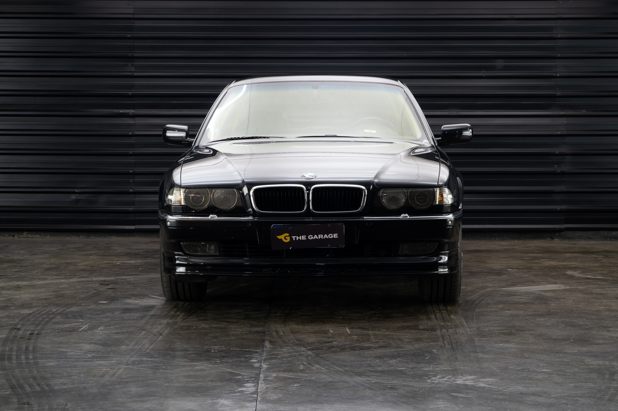 2000 BMW 740IL a venda The garage