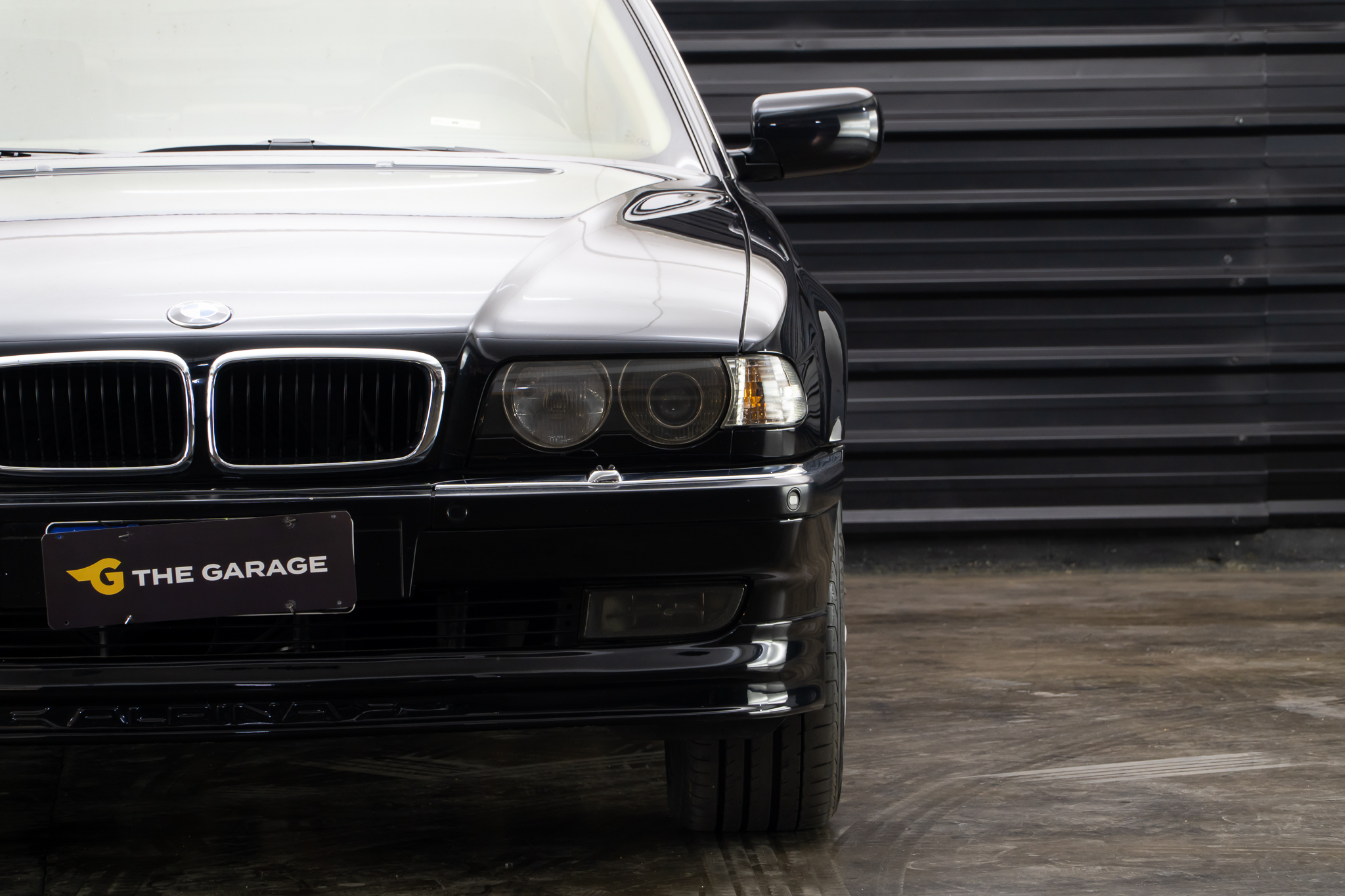 2000 BMW 740IL a venda The garage