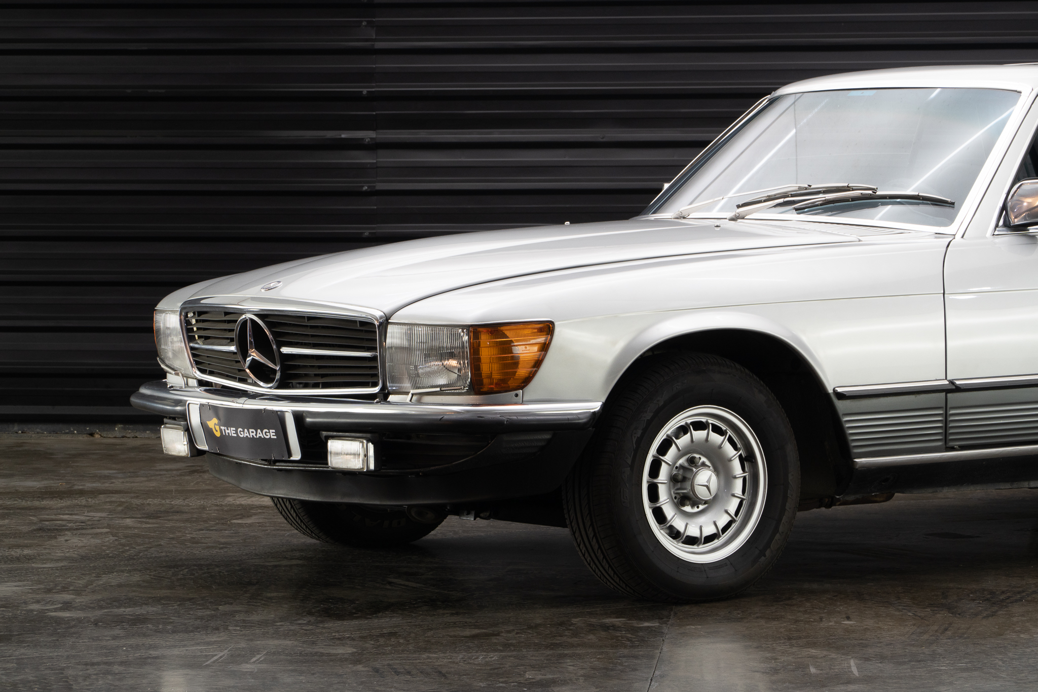 1980 Mercedes Benz 500 sl c a venda The garage