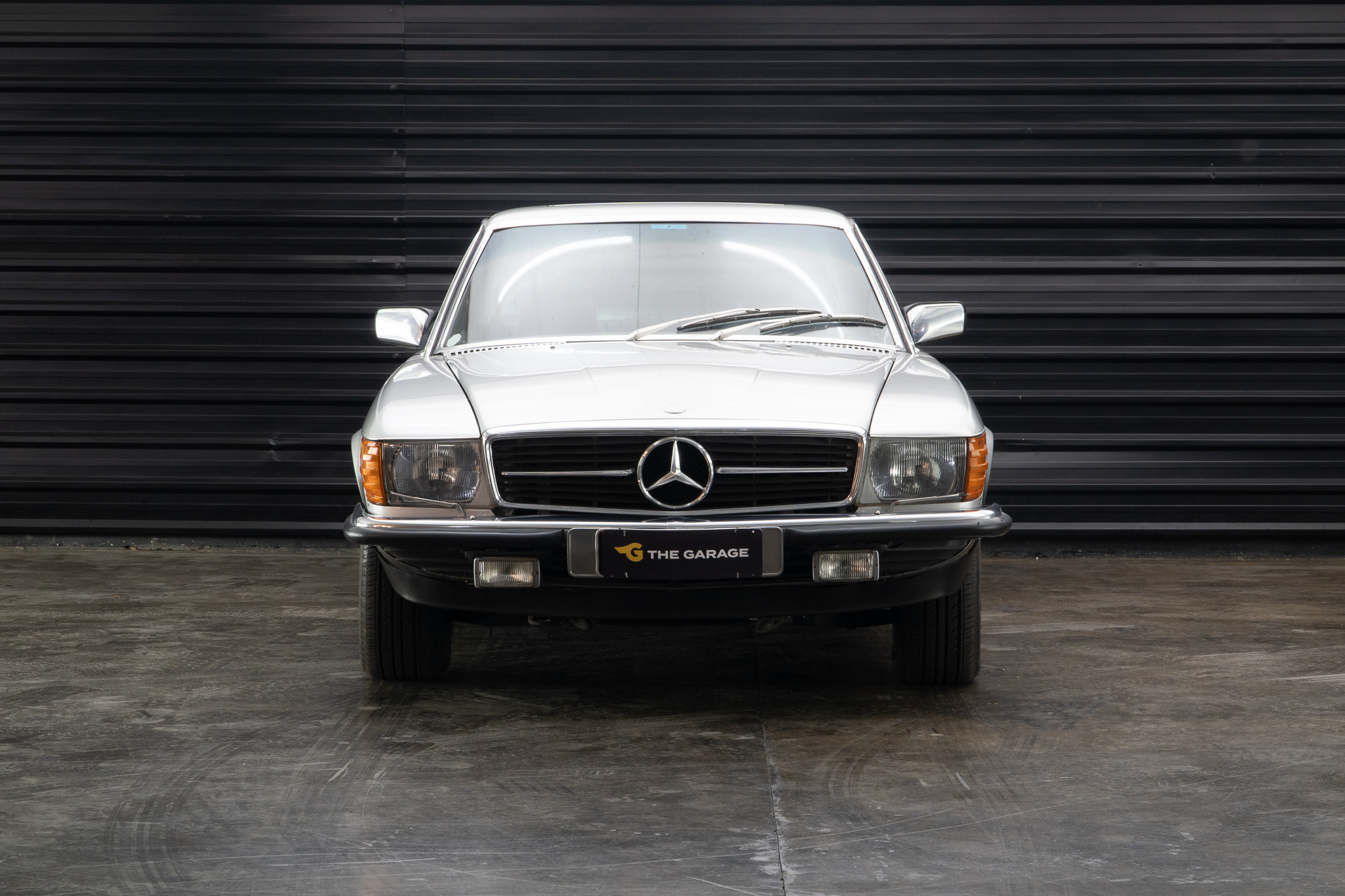 1980 Mercedes Benz 500 sl c a venda The garage