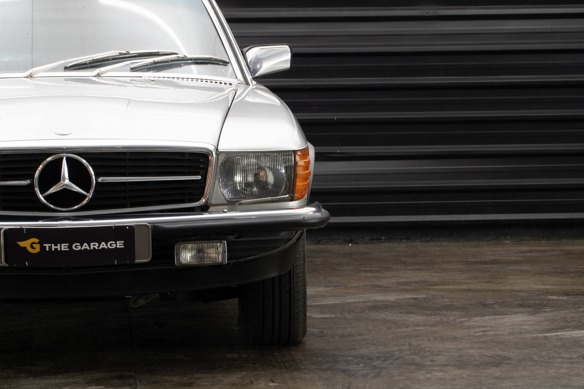 1980 Mercedes Benz 500 sl c a venda The garage