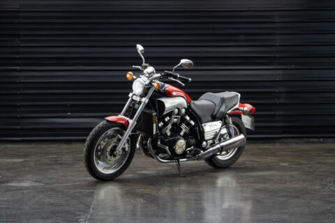 1995 Yamaha Vmax c a venda The garage