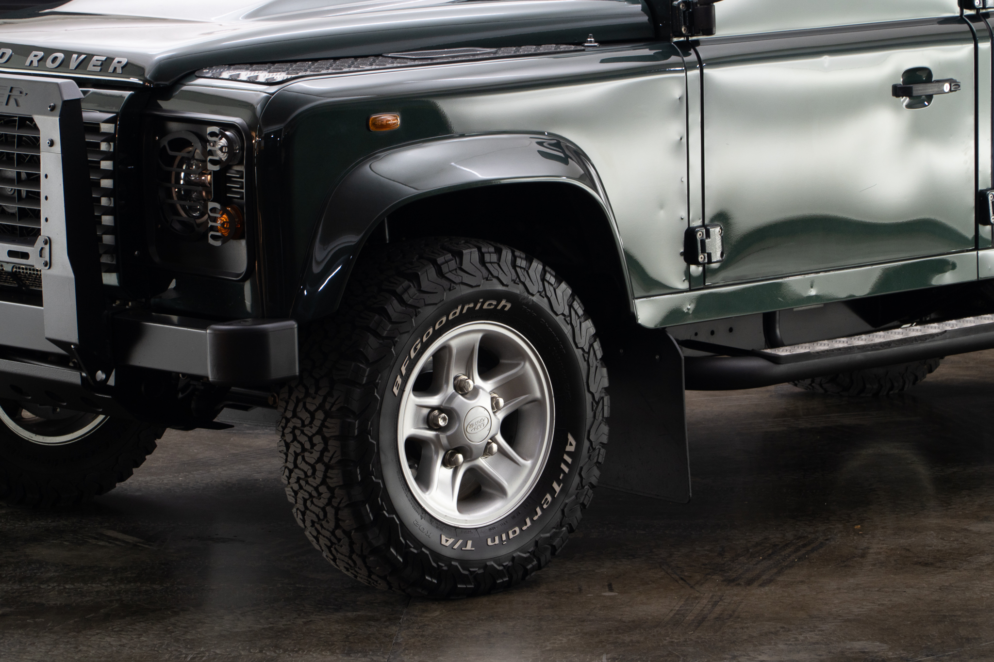 2010 Land Rover defender 110S 2.4 a venda The garage