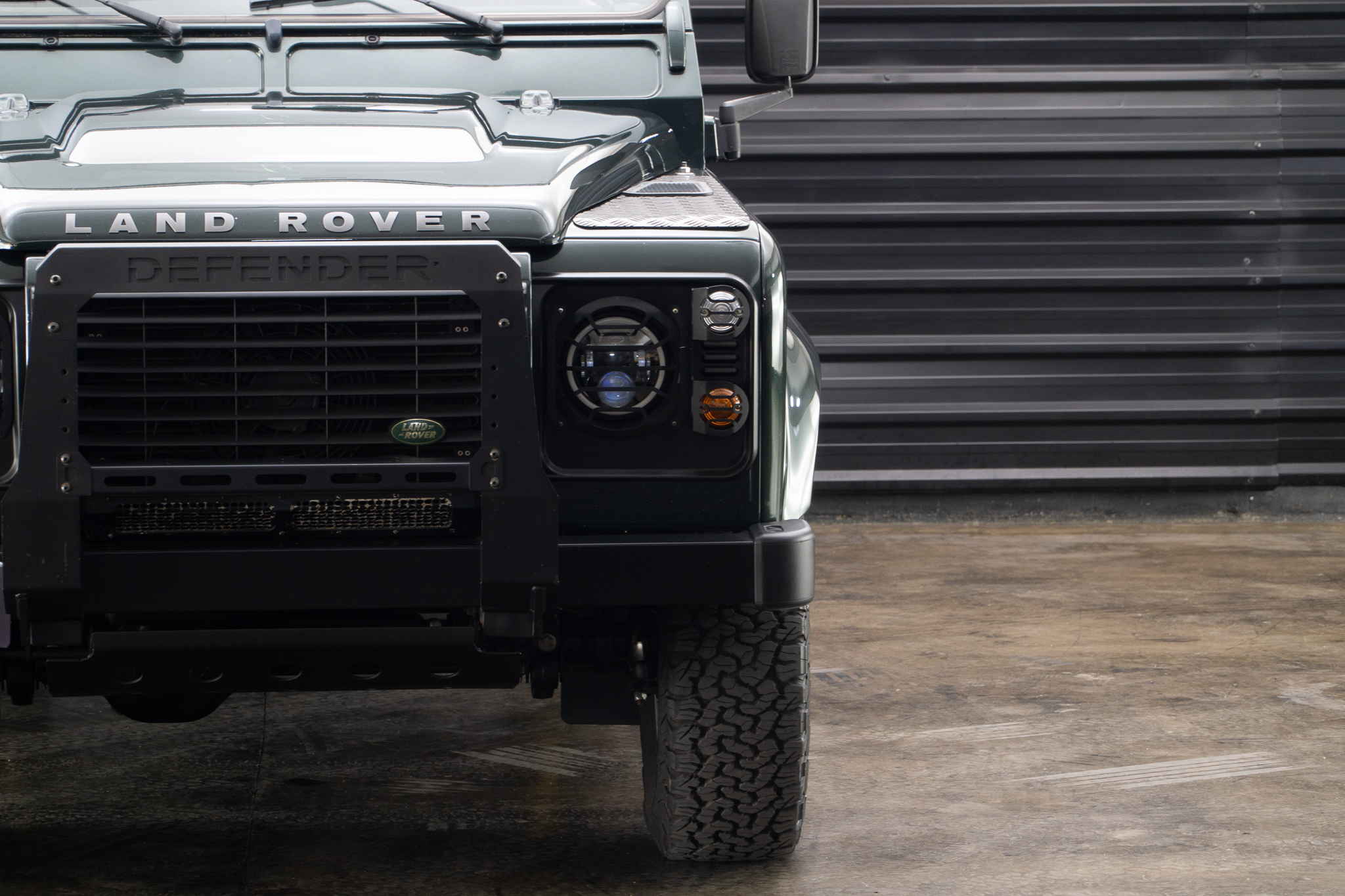 2010 Land Rover defender 110S 2.4 a venda The garage