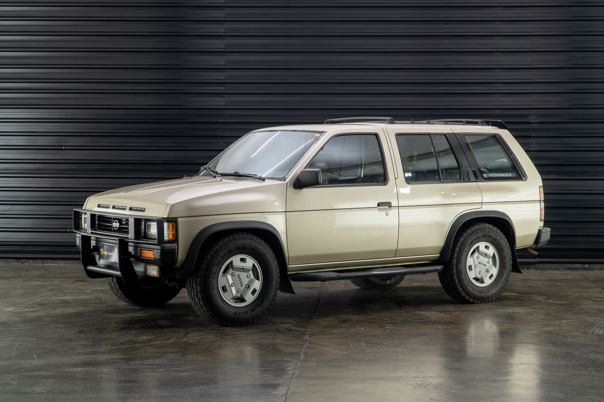 1992 Nissan Pathfinder XE-V6 venda the garage for sale