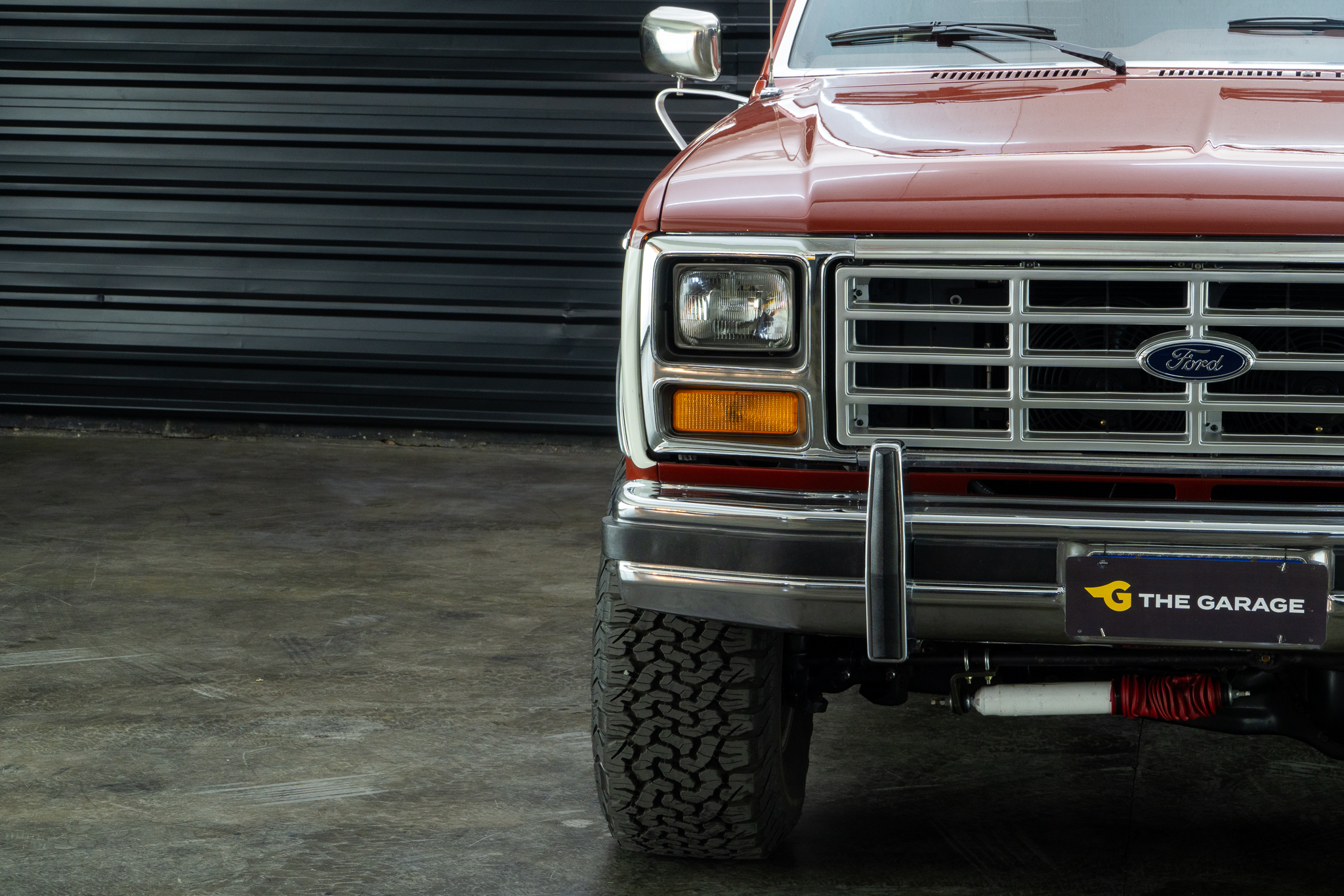 1984 Ford Bronco XLT a venda the garage for sale