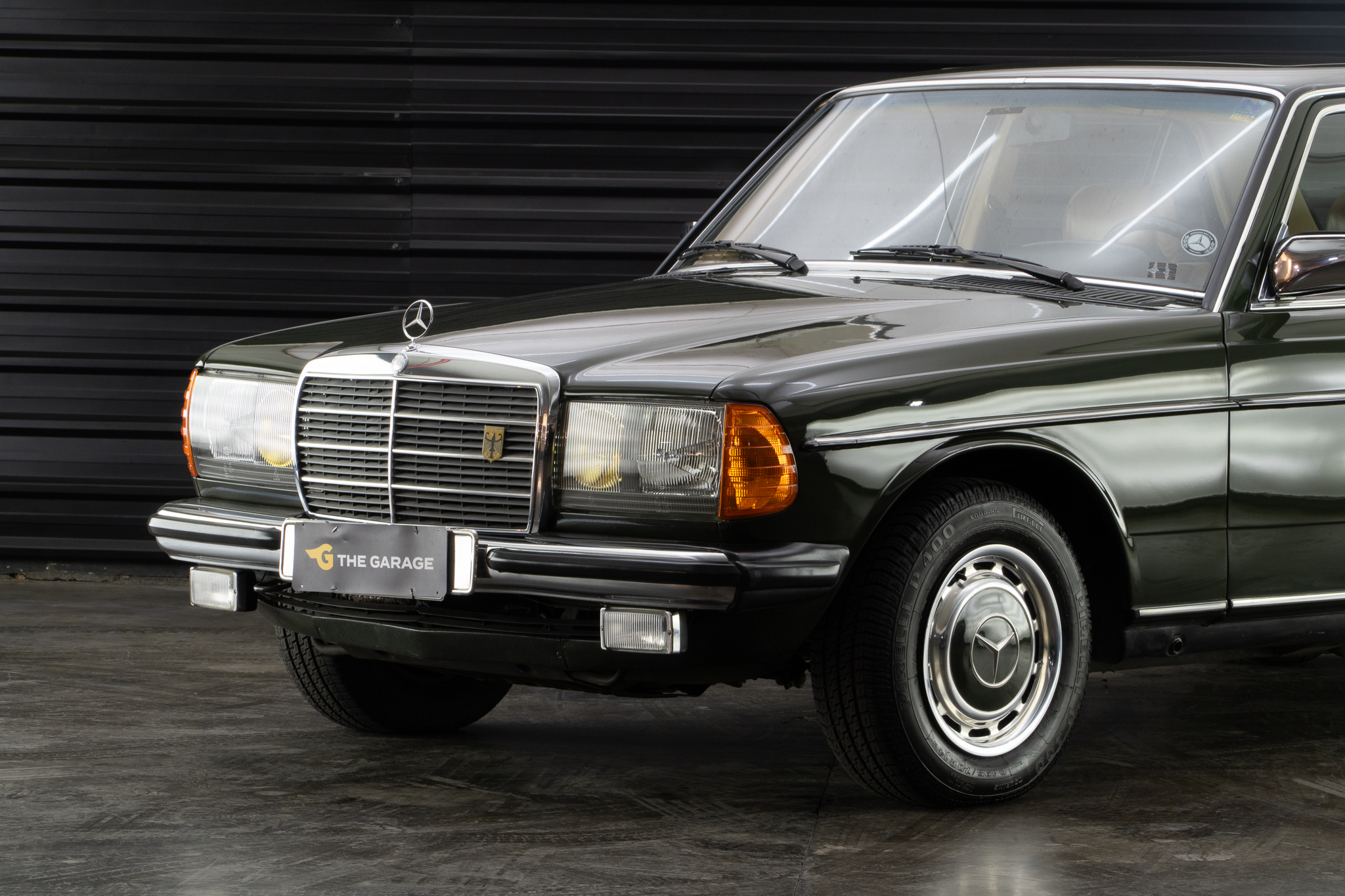 1984 Mercedes-Benz 250 a venda the garage for sale