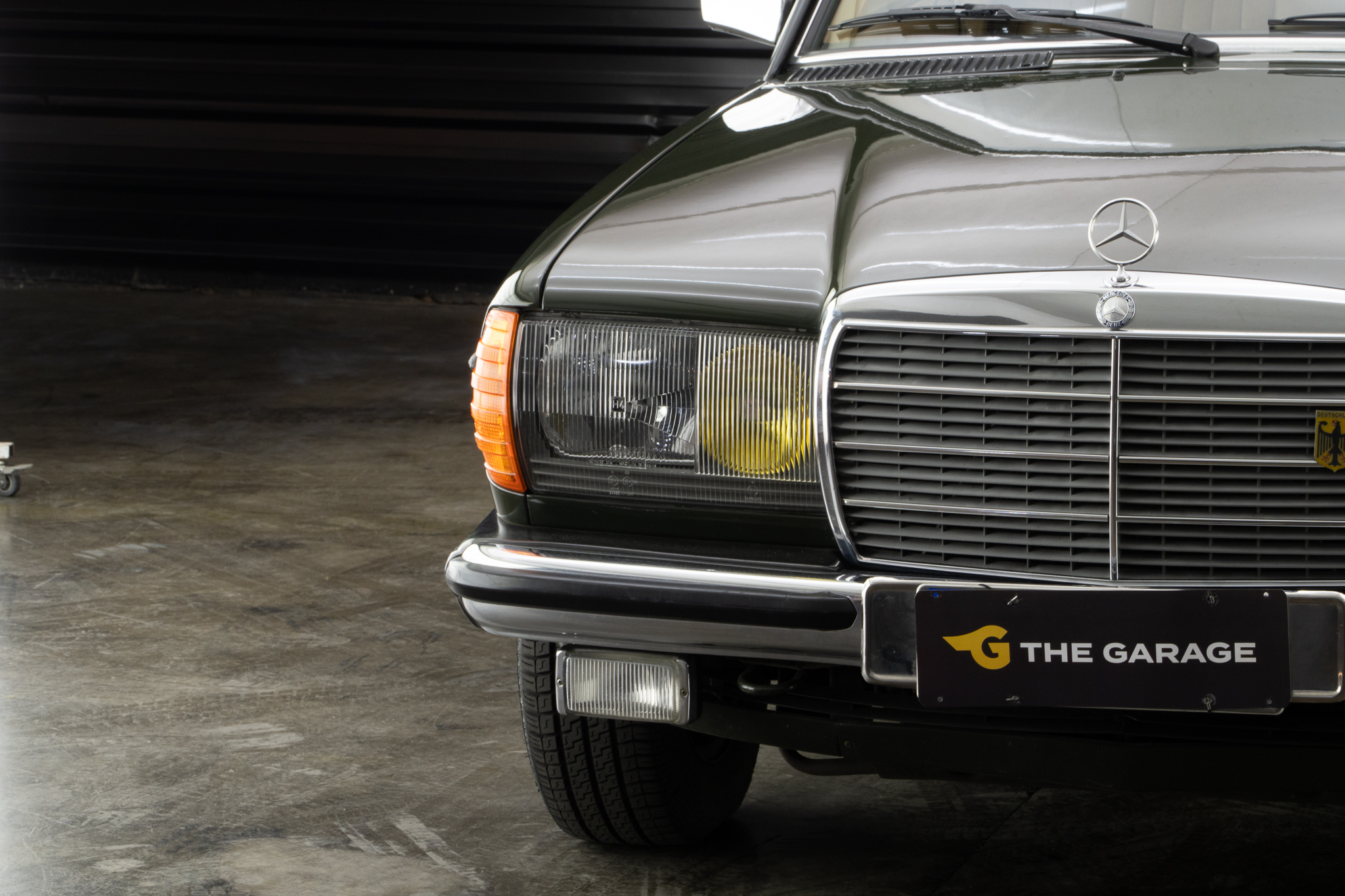 1984 Mercedes-Benz 250 a venda the garage for sale