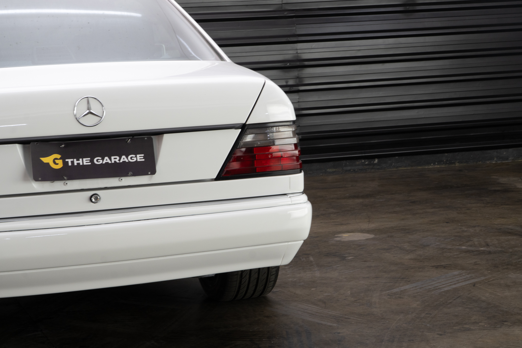 1990 Mercedes-Benz 300 CE (C124) a venda the garage for sale