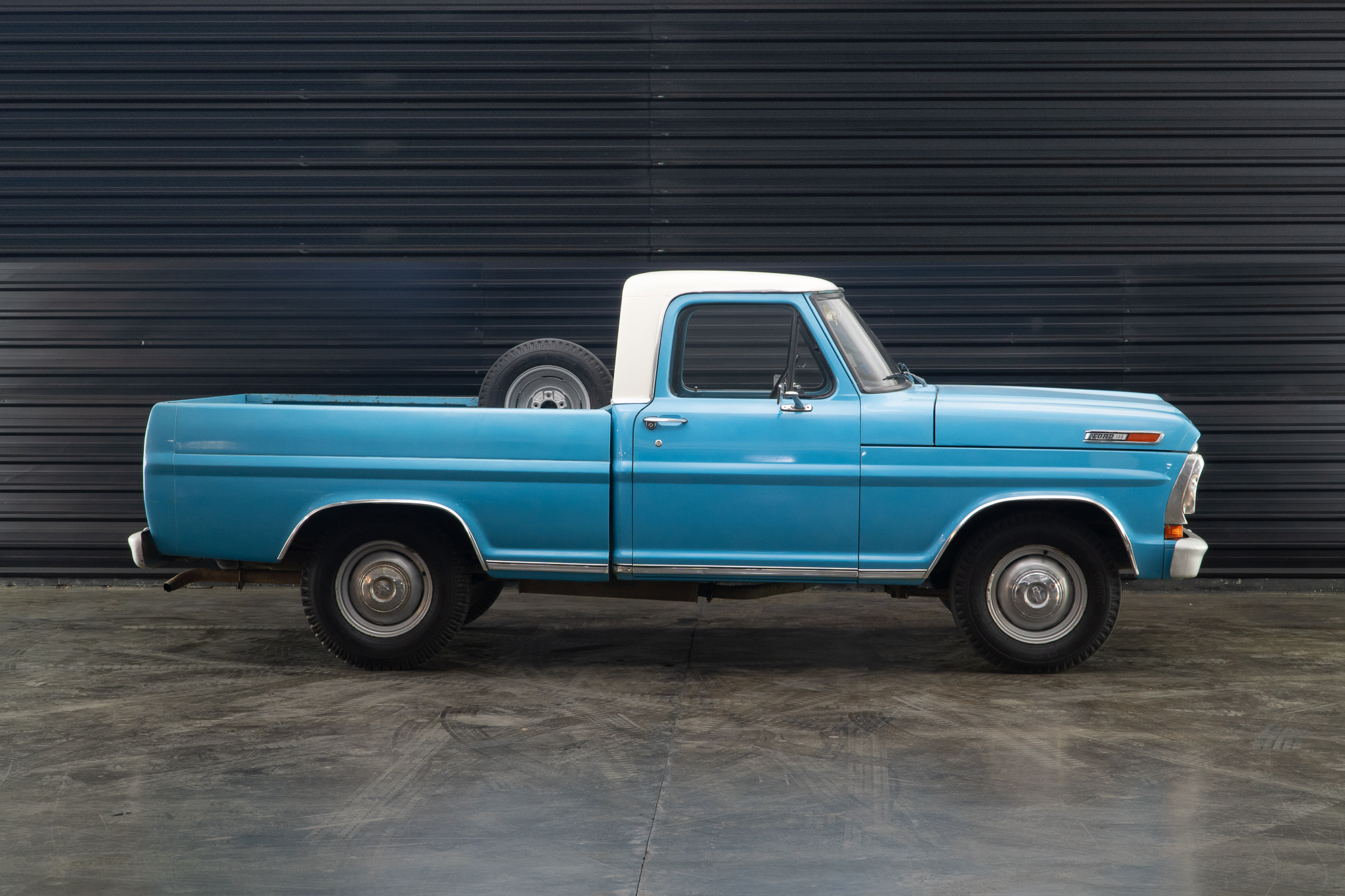 1974 Ford F100 a venda the garage for sale