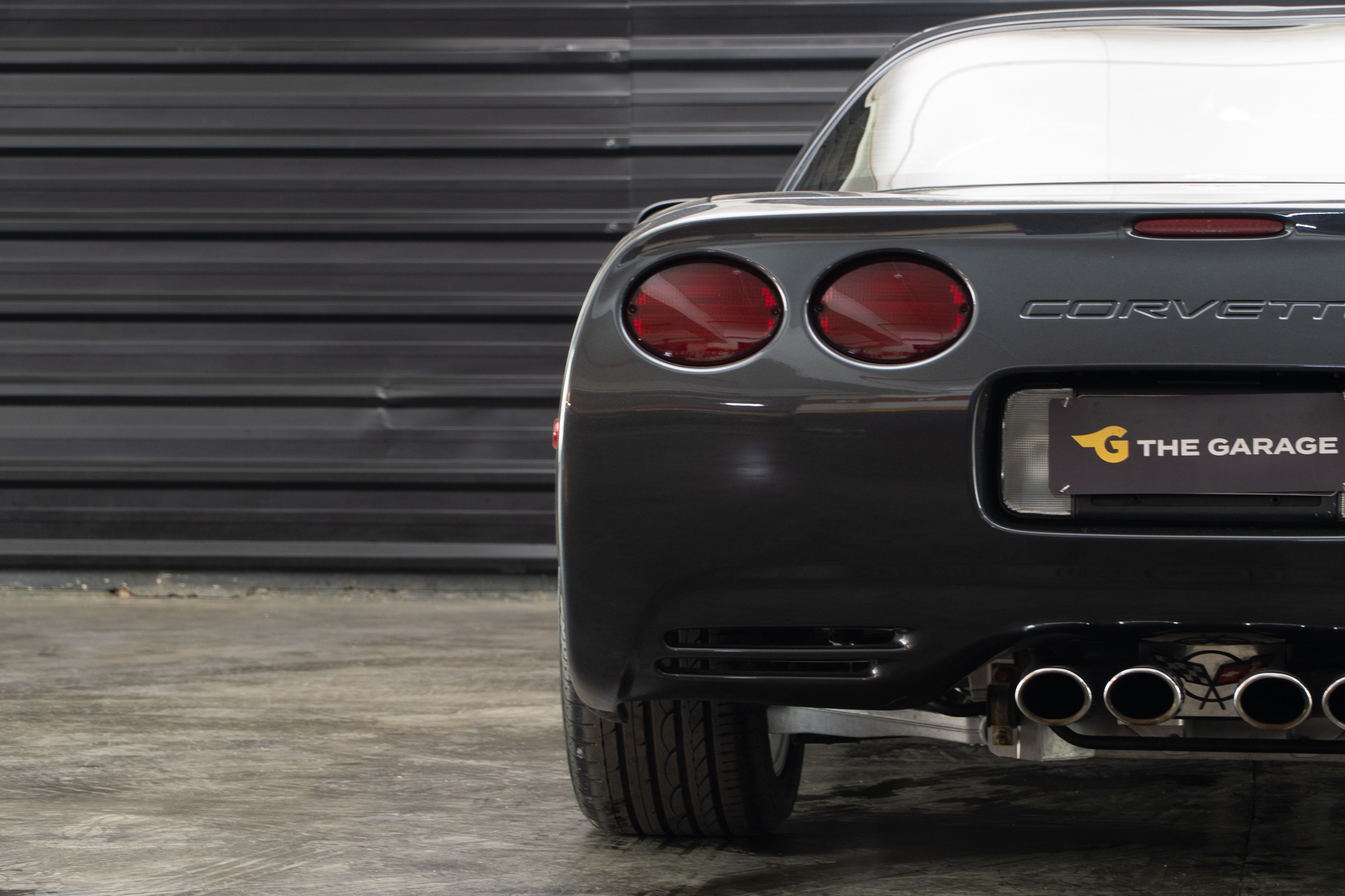 1998-Chevrolet-Corvette-C5-5.7-V8-a-venda-the-garage-for-sale