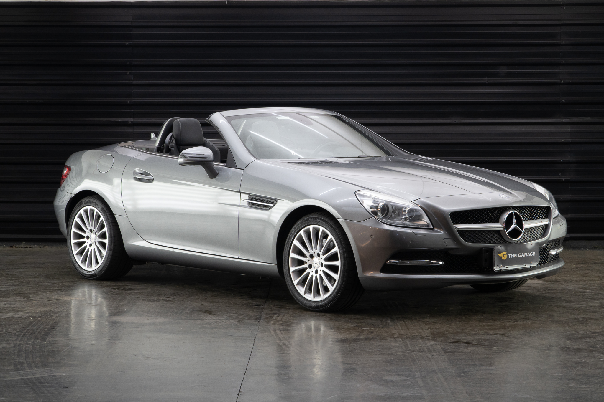 2012 Mercedes Benz SLK 200 a venda the garage for sale