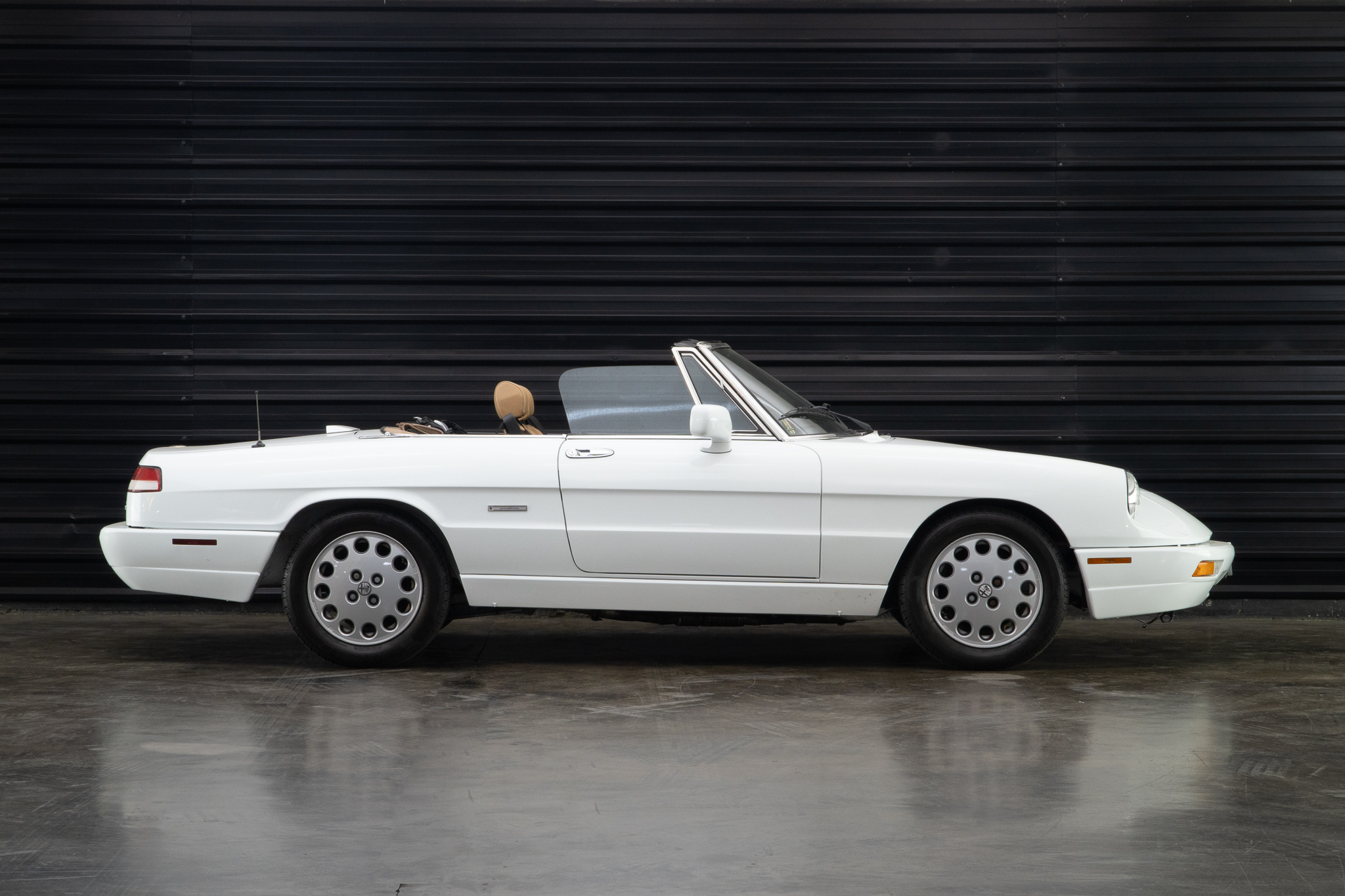 1991 Alfa Spider Veloce a venda the garage for sale