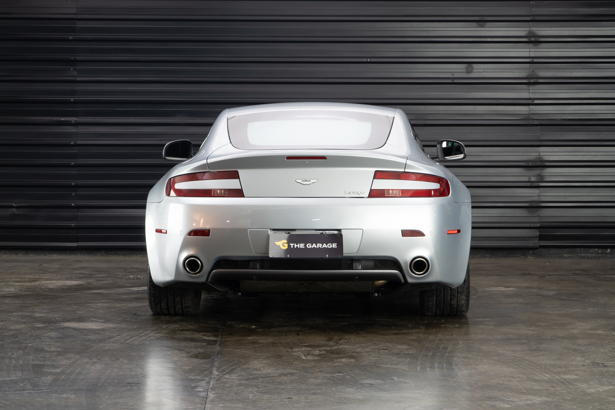 2010 Aston Martin Vantage a venda the garage for sale