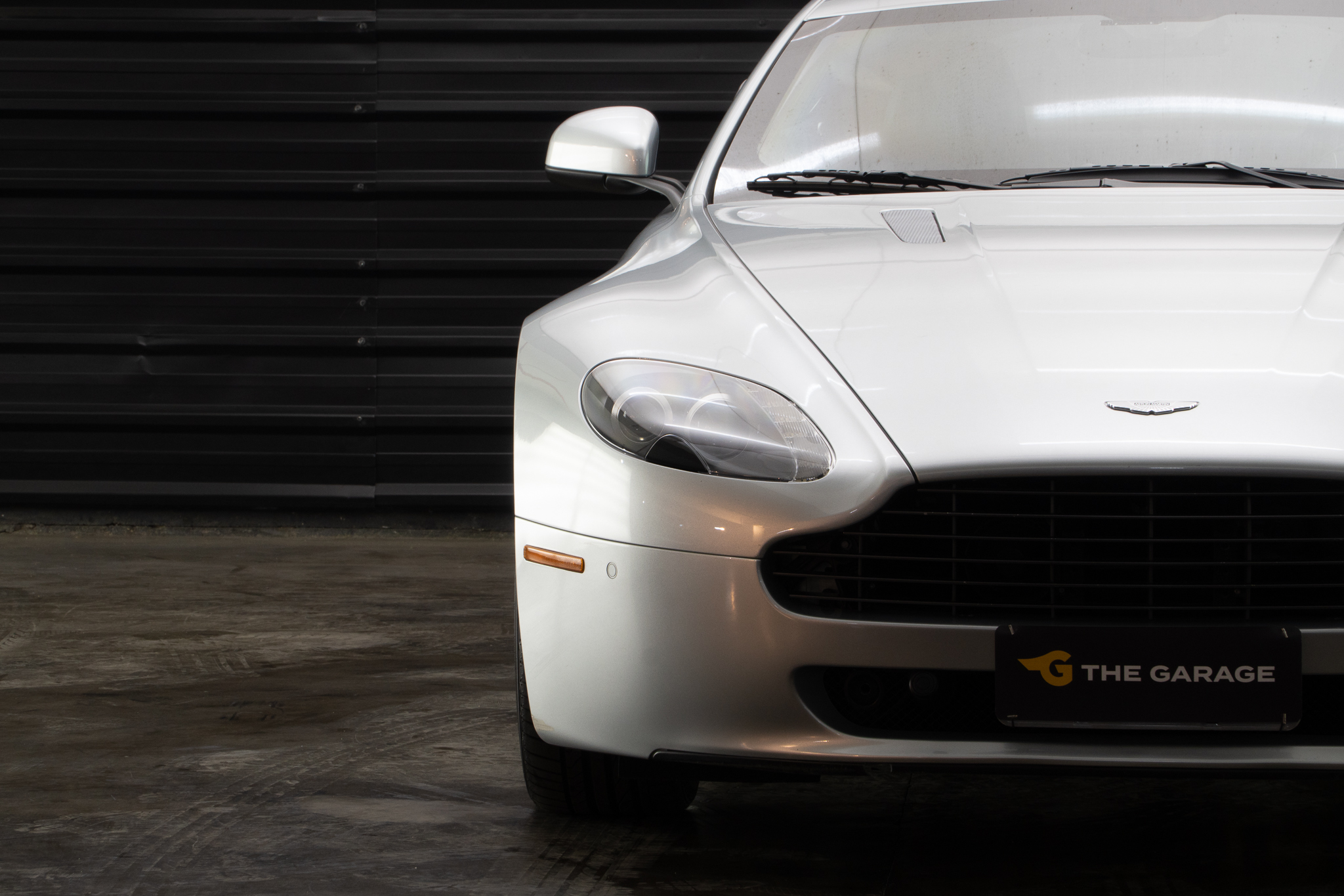 2010 Aston Martin Vantage a venda the garage for sale