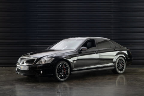 2010 Mercedes-Benz S63 AMG a venda the garage for sale