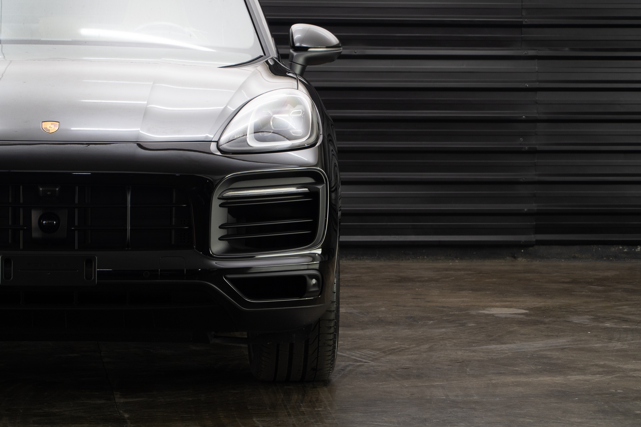 2023 PORSCHE CAYENNE 3.0 V6 E-HYBRID COUPÉ PLATINUM EDITION a venda the garage for sale